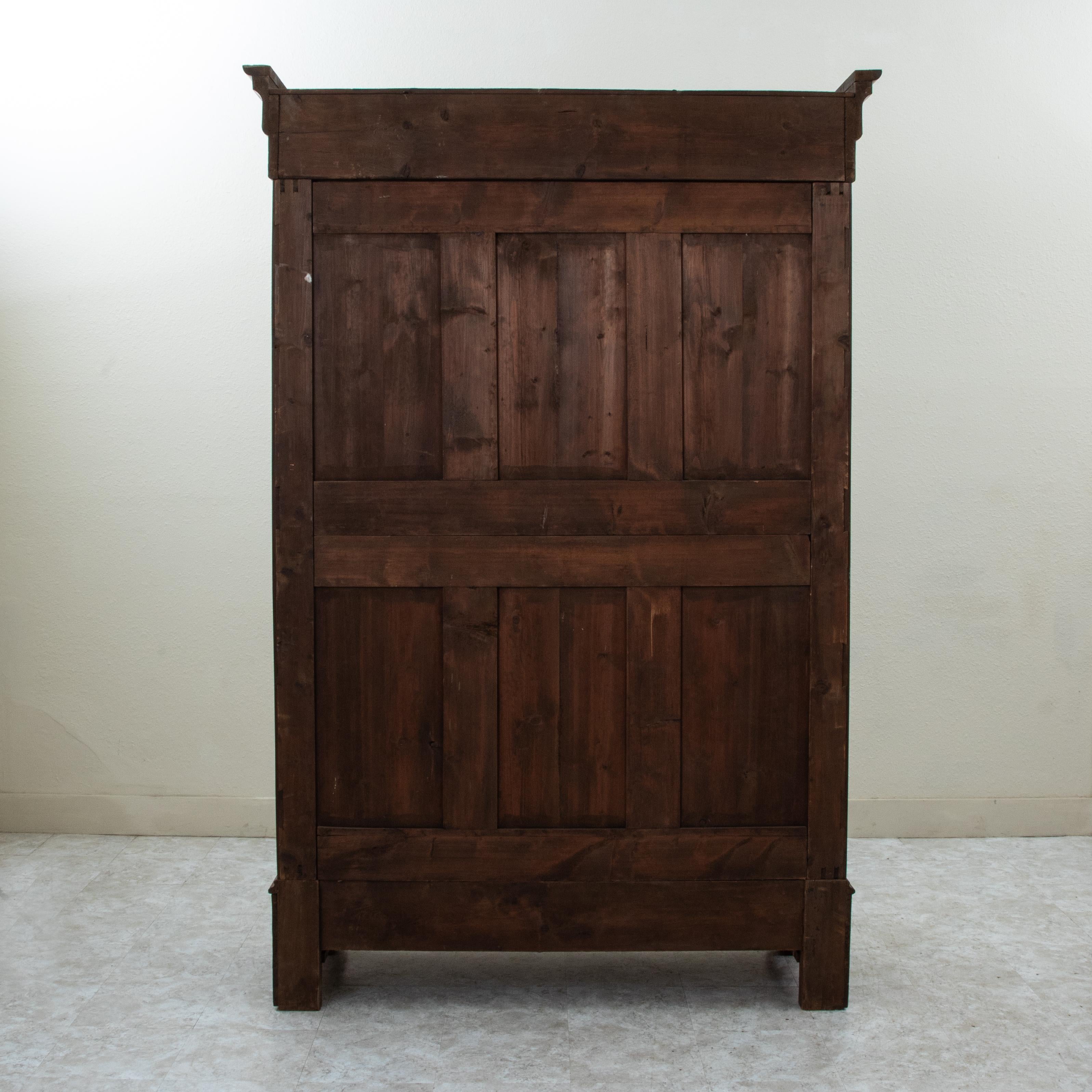 19th Century French Louis Philippe Period Book Matched Burl Walnut Armoire In Good Condition In Fayetteville, AR