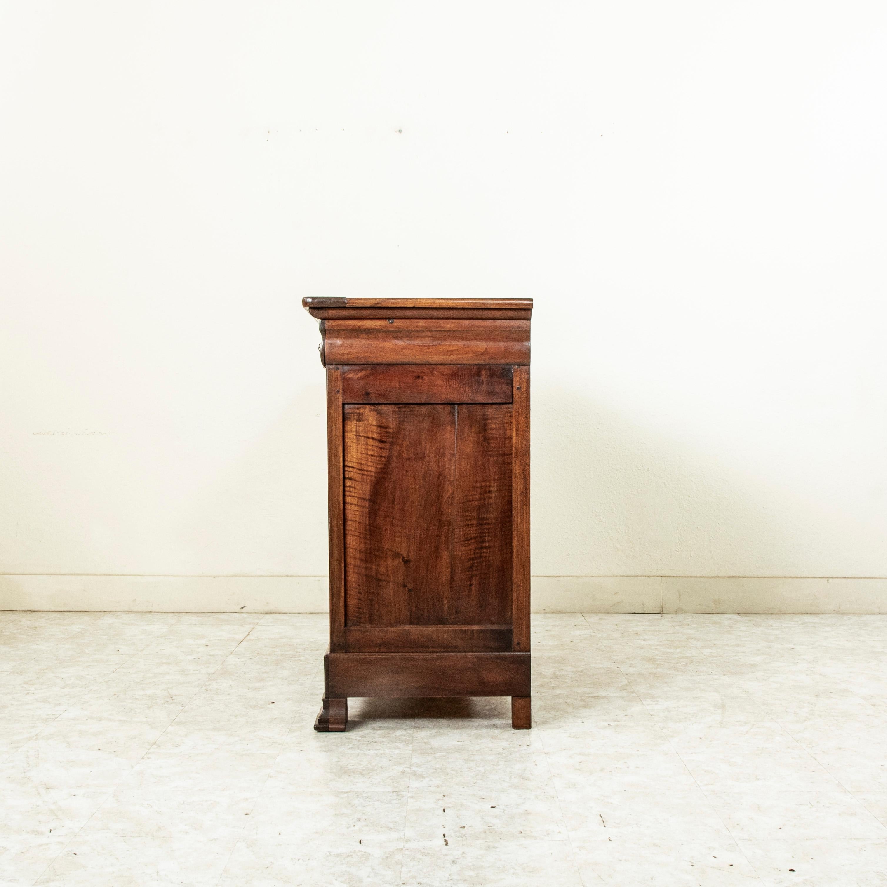 19th Century French Louis Philippe Period Book Matched Walnut Buffet For Sale 1