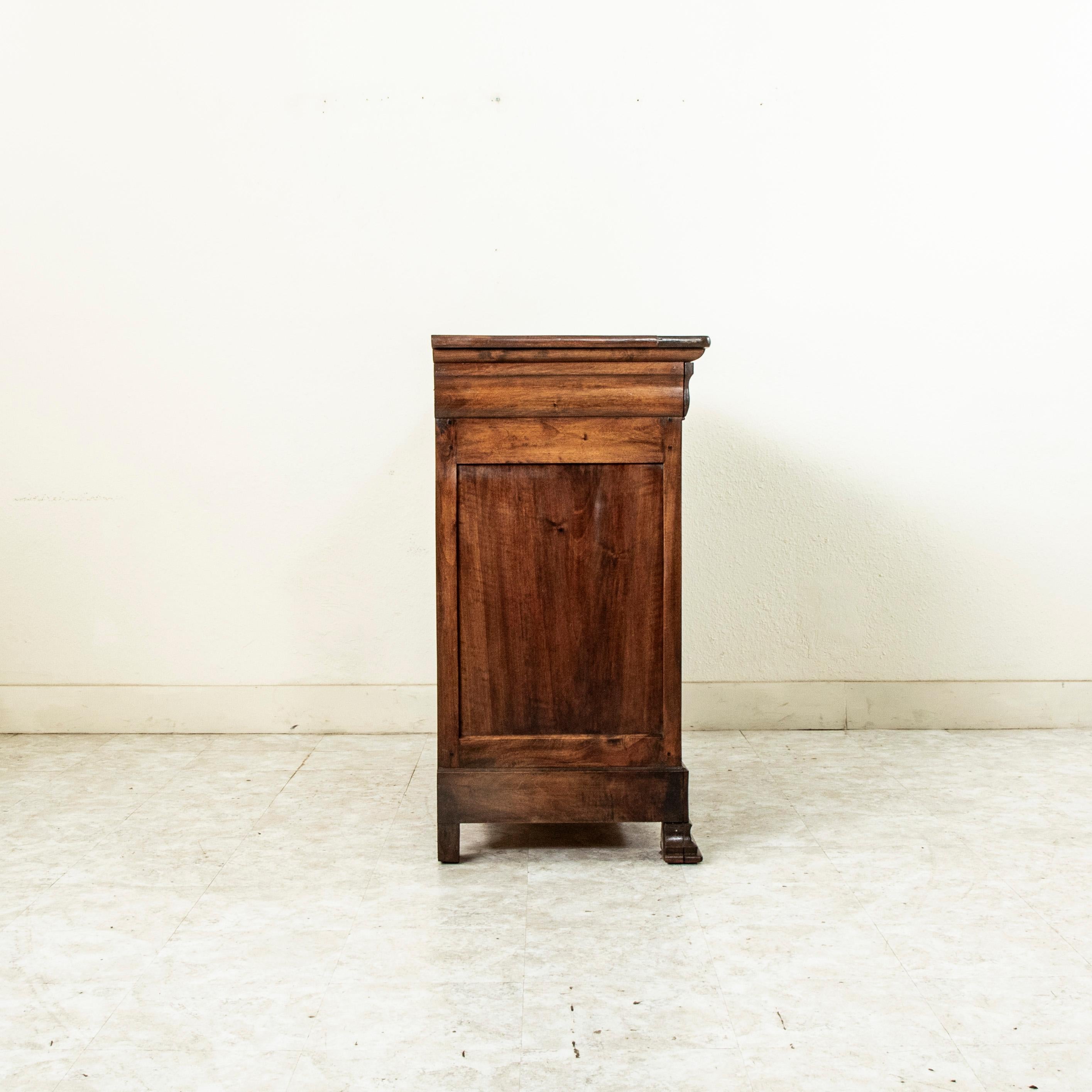 19th Century French Louis Philippe Period Book Matched Walnut Buffet For Sale 3