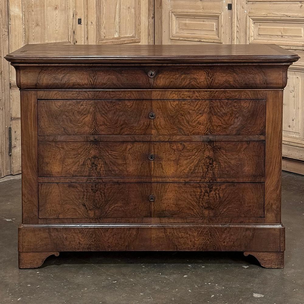 19th Century French Louis Philippe Period Burl Walnut Commode In Good Condition For Sale In Dallas, TX