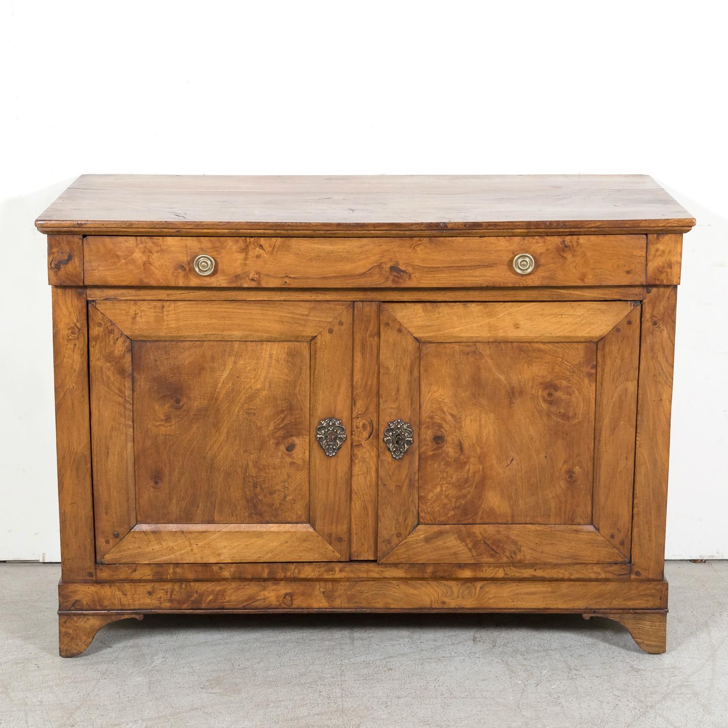 19th Century French Louis Philippe Period Burled Chestnut Buffet For Sale 1