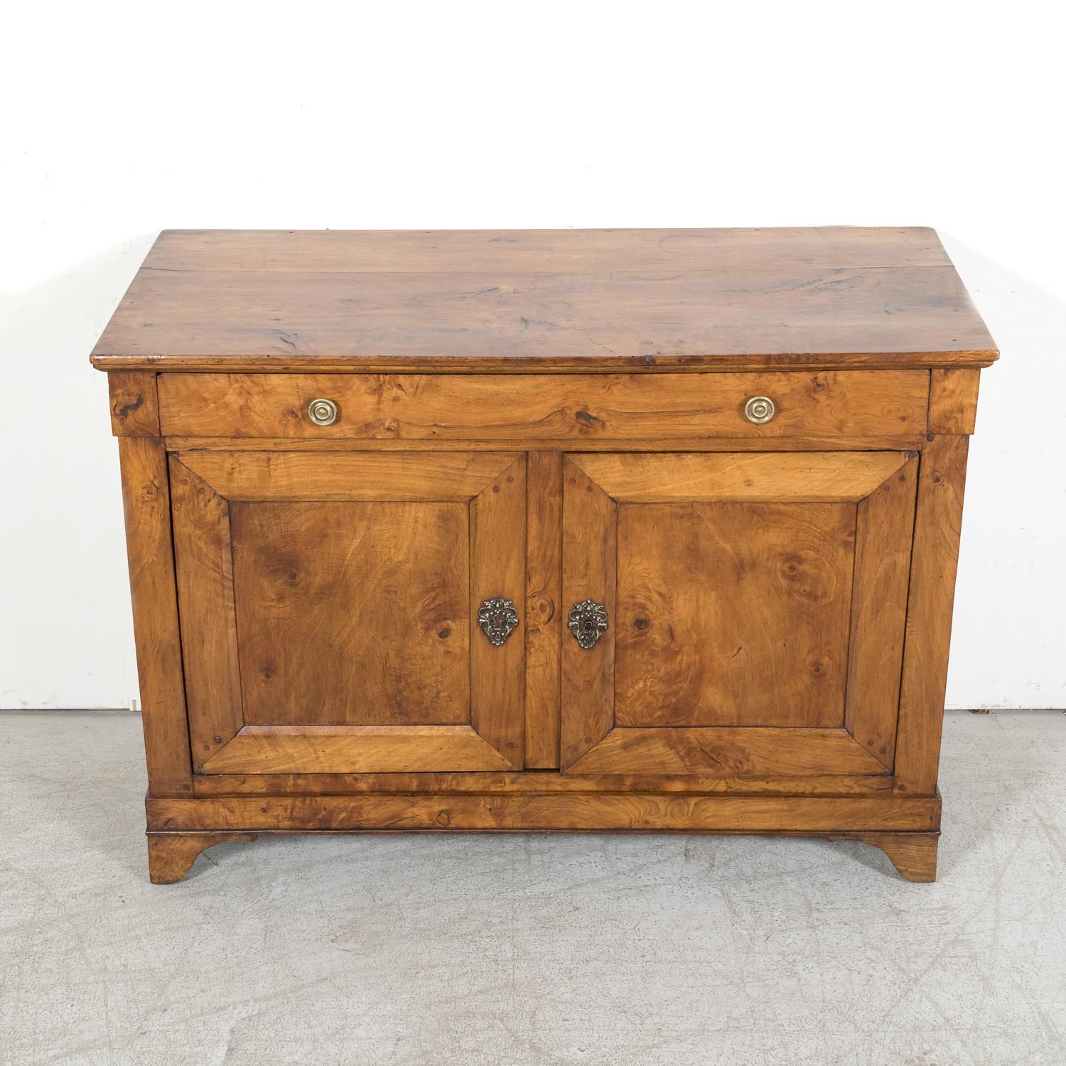 19th Century French Louis Philippe Period Burled Chestnut Buffet For Sale 2