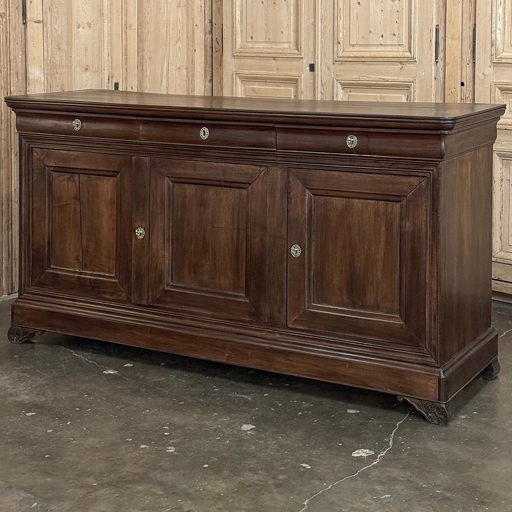 Hand-Crafted 19th Century French Louis Philippe Period Cherry Wood Buffet For Sale