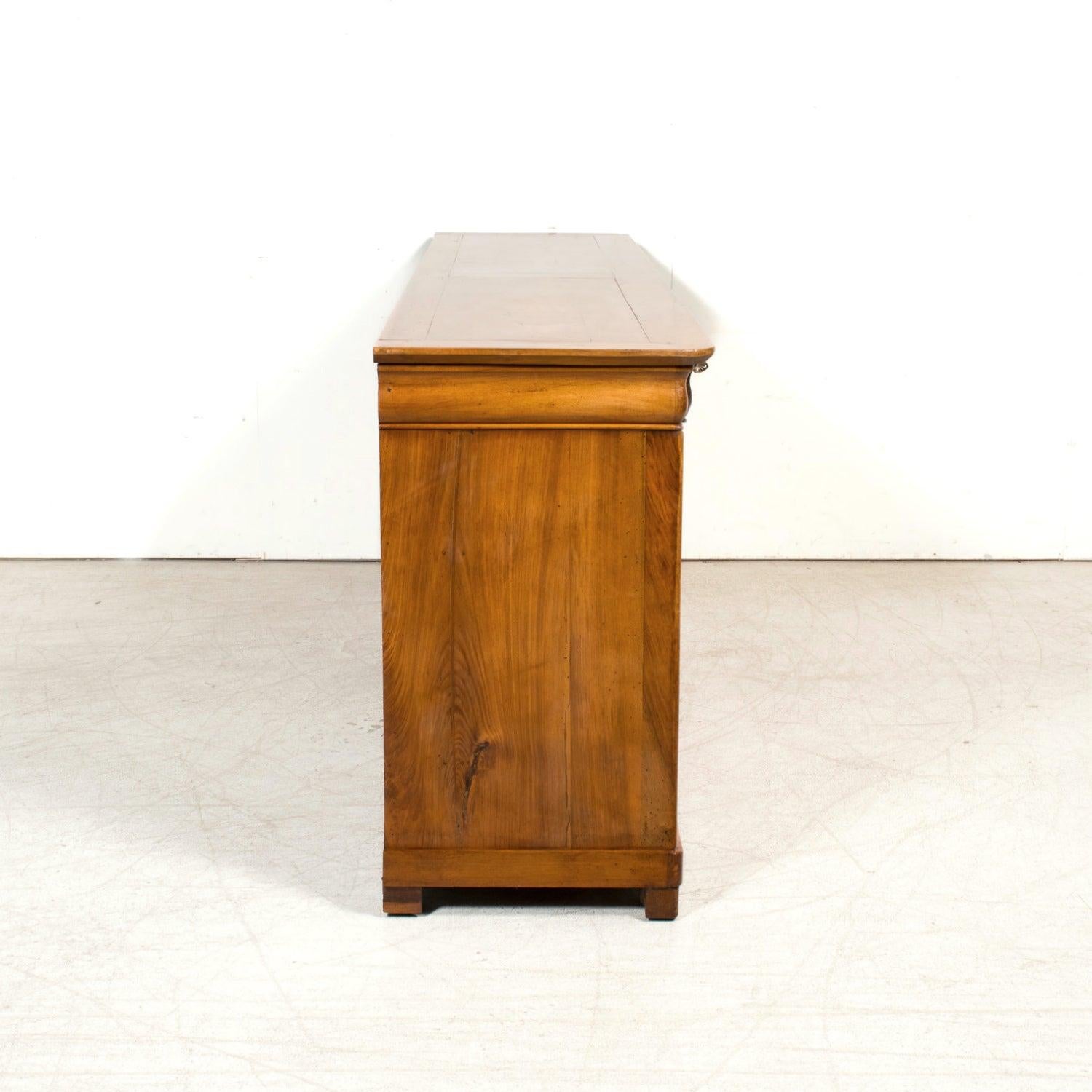 Buffet Enfilade Lyonnaise en merisier du 19ème siècle d'époque Louis Philippe en vente 12