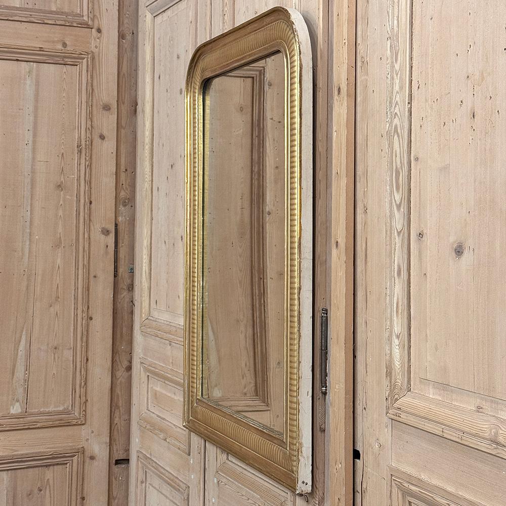 Miroir doré d'époque Louis Philippe du 19ème siècle en vente 6