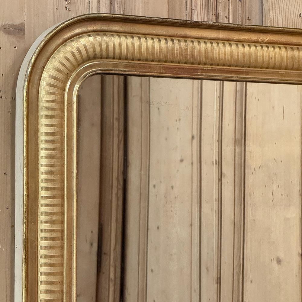 Fait main Miroir doré d'époque Louis Philippe du 19ème siècle en vente