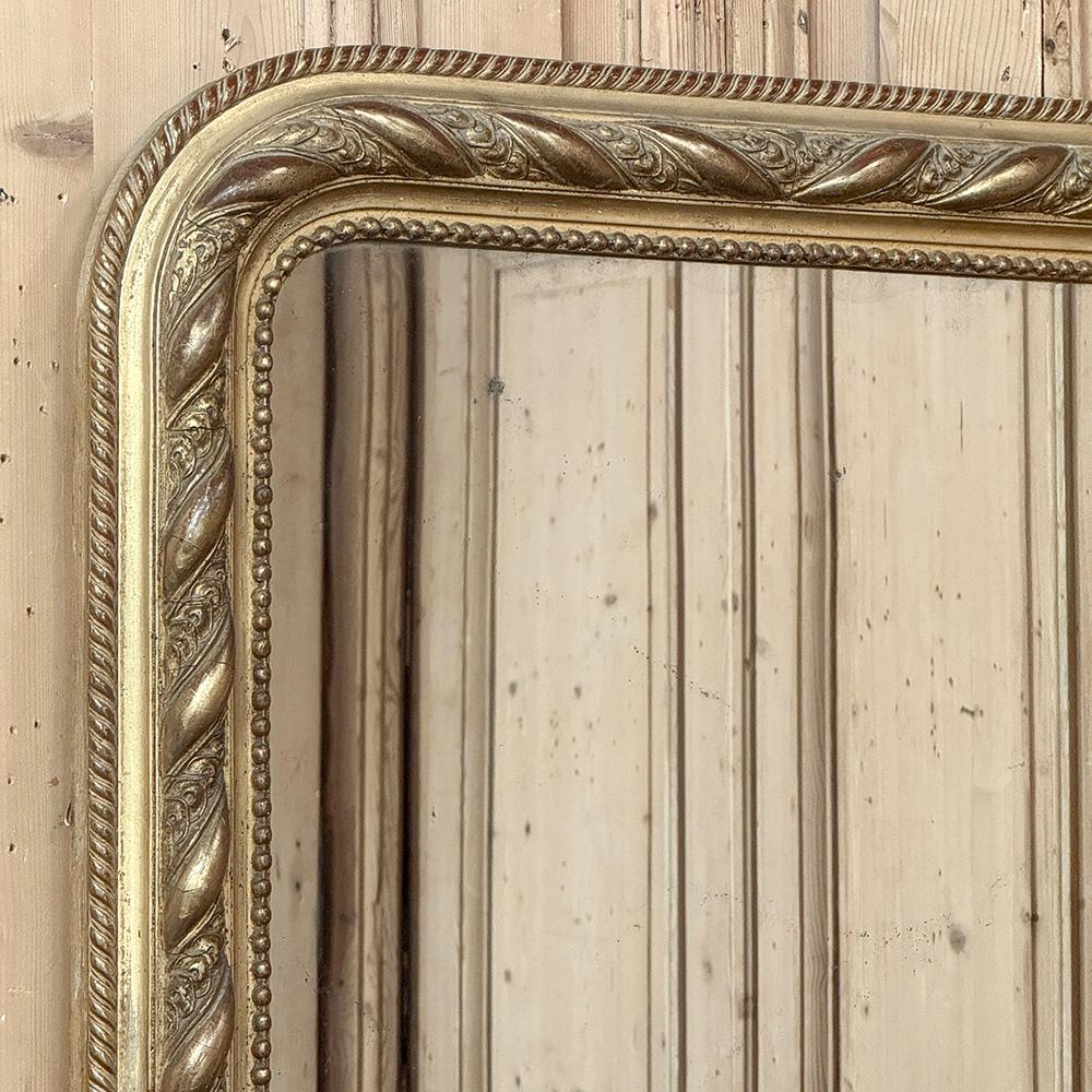 Espejo dorado de época Louis Philippe francés del siglo XIX Hecho a mano en venta