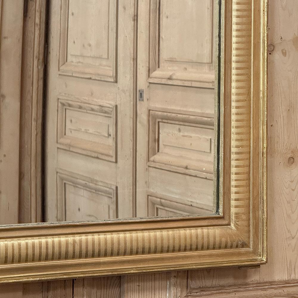 Miroir doré d'époque Louis Philippe du 19ème siècle en vente 1