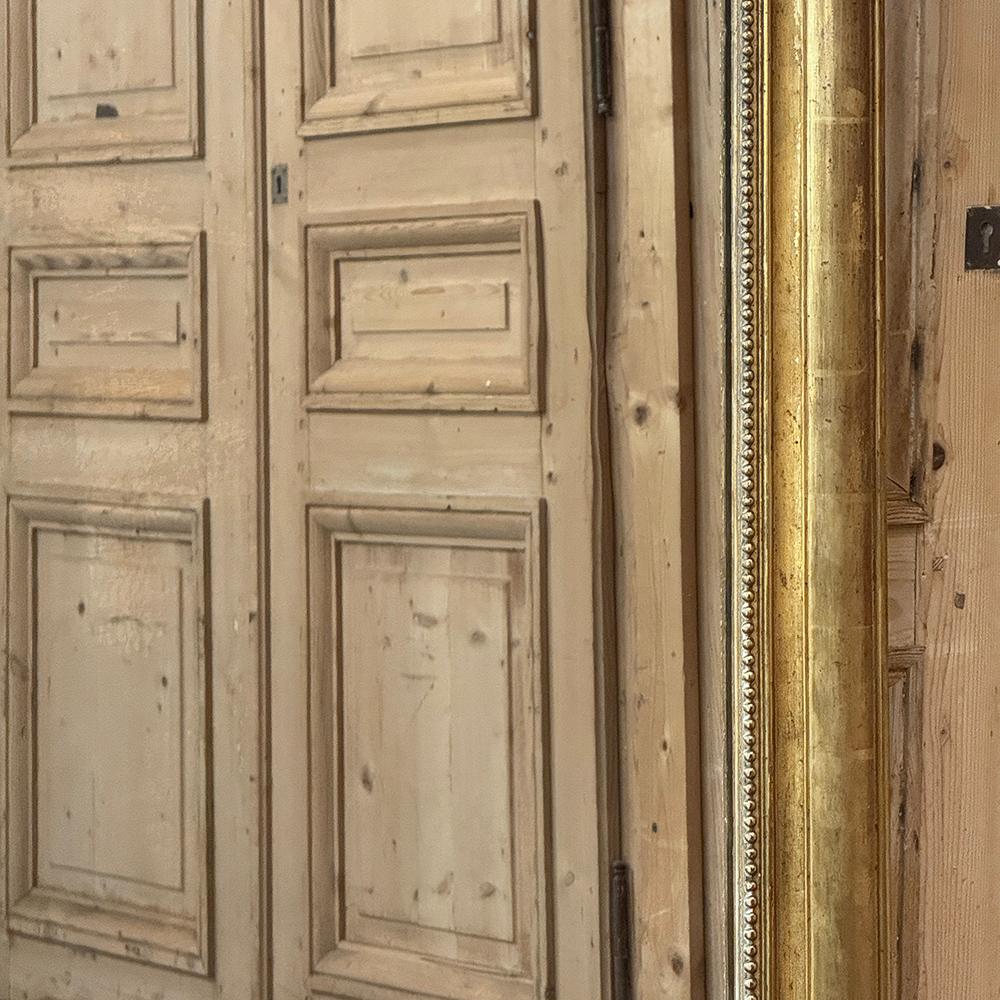 Miroir français du 19ème siècle d'époque Louis Philippe en bois doré en vente 3