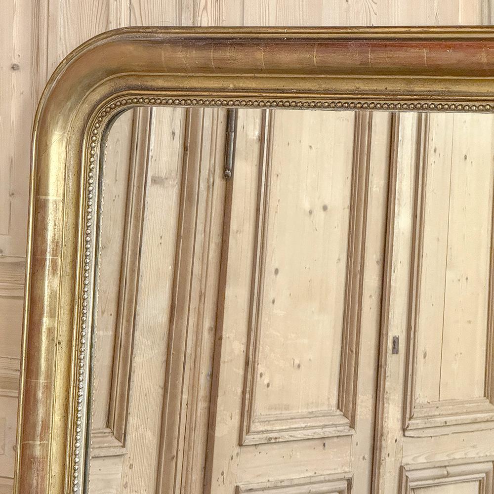 Miroir français du 19ème siècle d'époque Louis Philippe en bois doré en vente 6