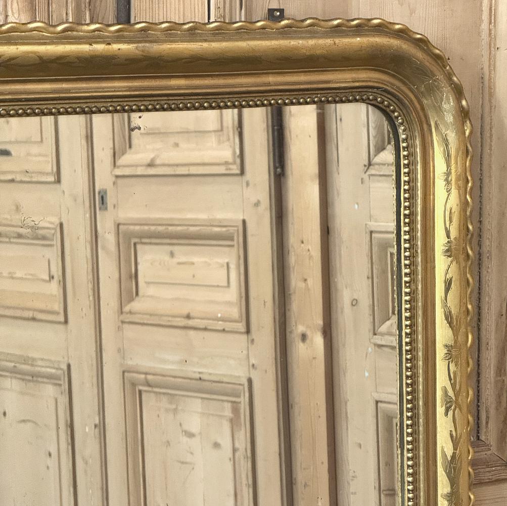 Miroir français du 19ème siècle d'époque Louis Philippe en bois doré en vente 8