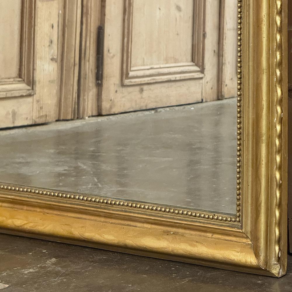 Miroir français du 19ème siècle d'époque Louis Philippe en bois doré en vente 2