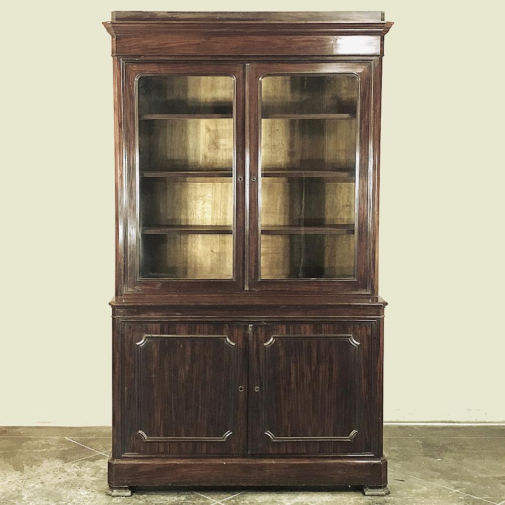 19th Century French Louis Philippe Period Mahogany Bookcase In Good Condition For Sale In Dallas, TX