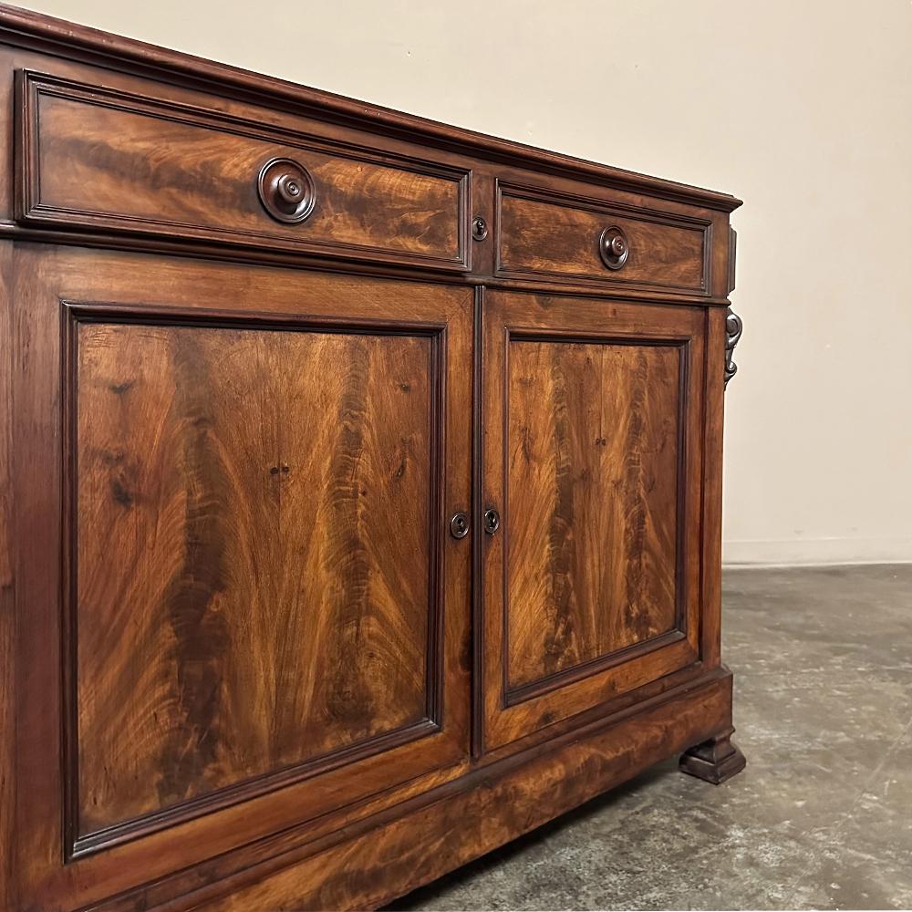 Buffet in mogano del periodo Louis Philippe francese del XIX secolo in vendita 2