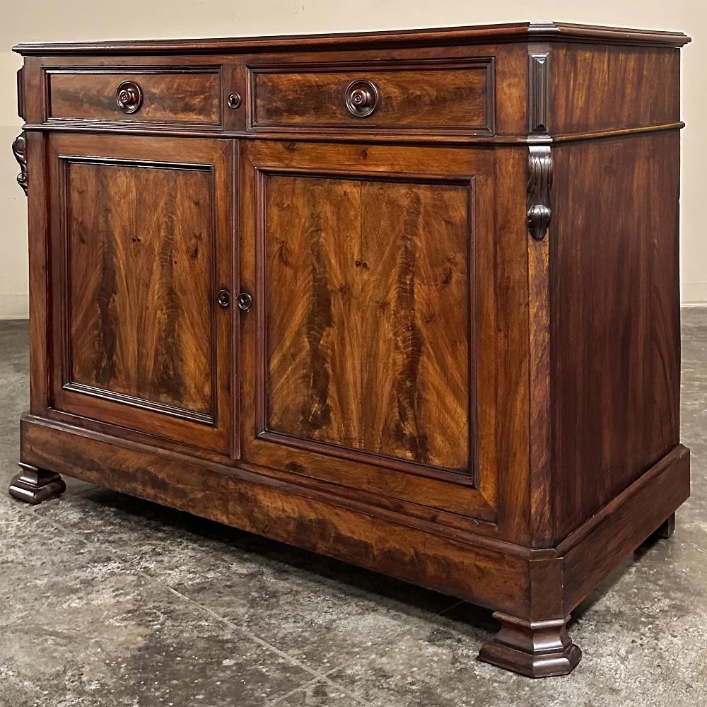 Fatto a mano Buffet in mogano del periodo Louis Philippe francese del XIX secolo in vendita