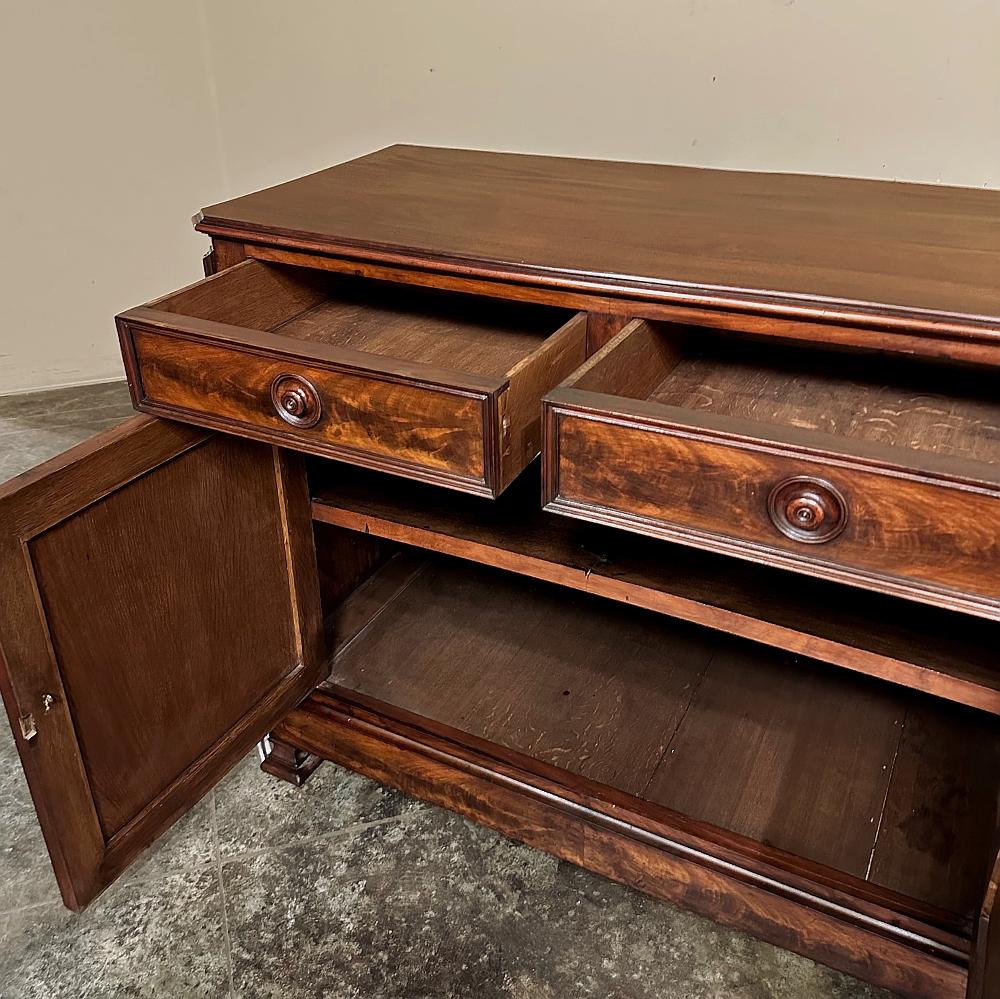 Mogano Buffet in mogano del periodo Louis Philippe francese del XIX secolo in vendita