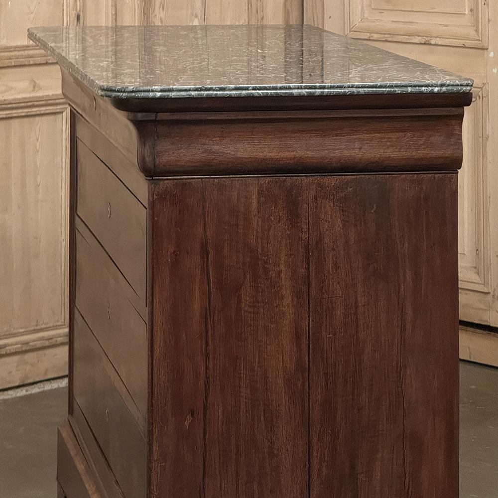 Commode francese del XIX secolo del periodo Louis Philippe in mogano con piano in marmo in vendita 6