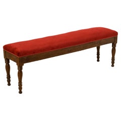 Banquette ou banc en chêne d'époque Louis Philippe du 19ème siècle avec velours rouge