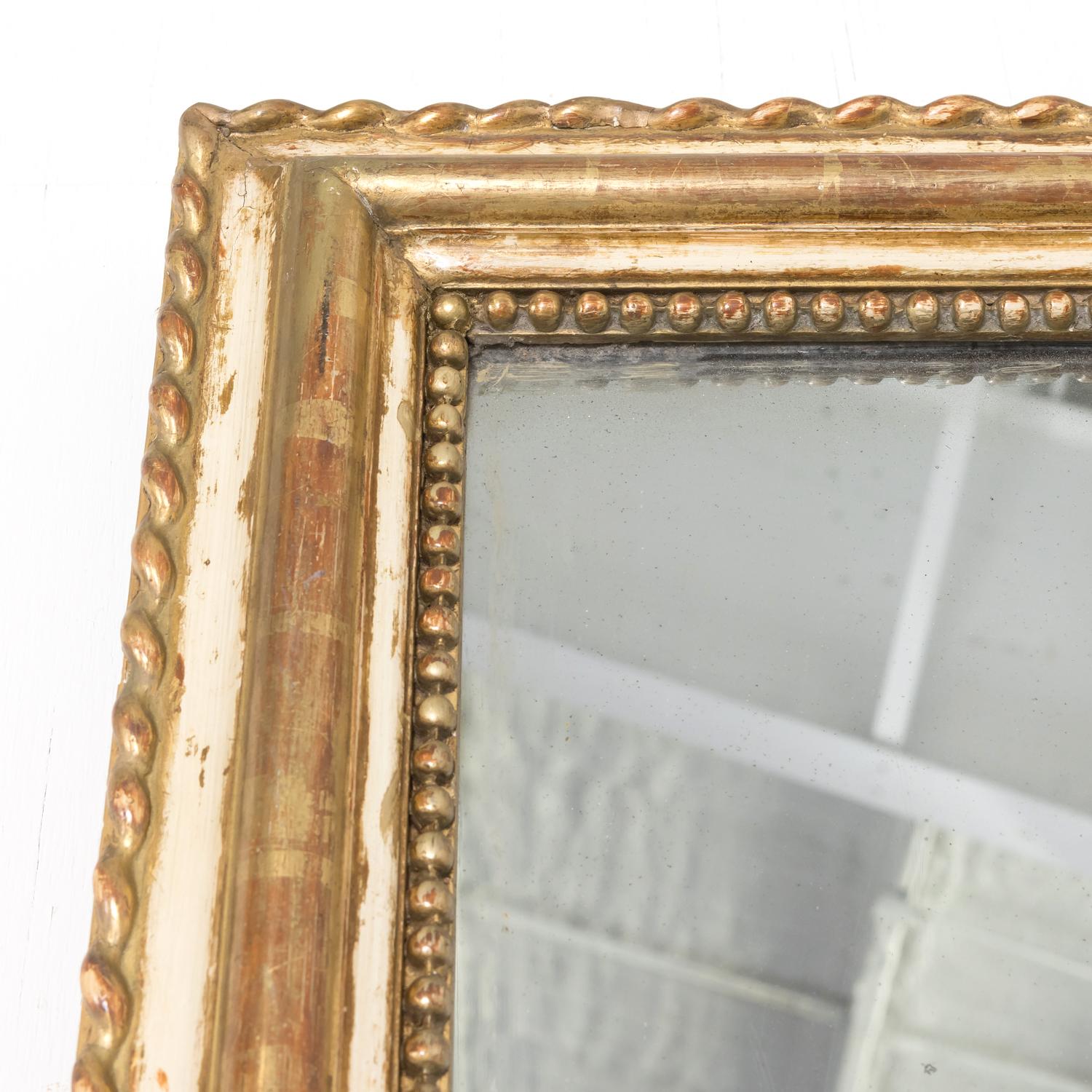 Peint à la main Miroir d'époque Louis Philippe du 19ème siècle peint et partiellement doré en vente