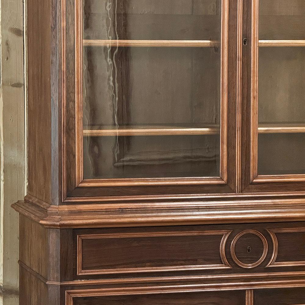 Secrétaire ~ Bibliothèque d'époque Louis Philippe du 19e siècle Bon état - En vente à Dallas, TX