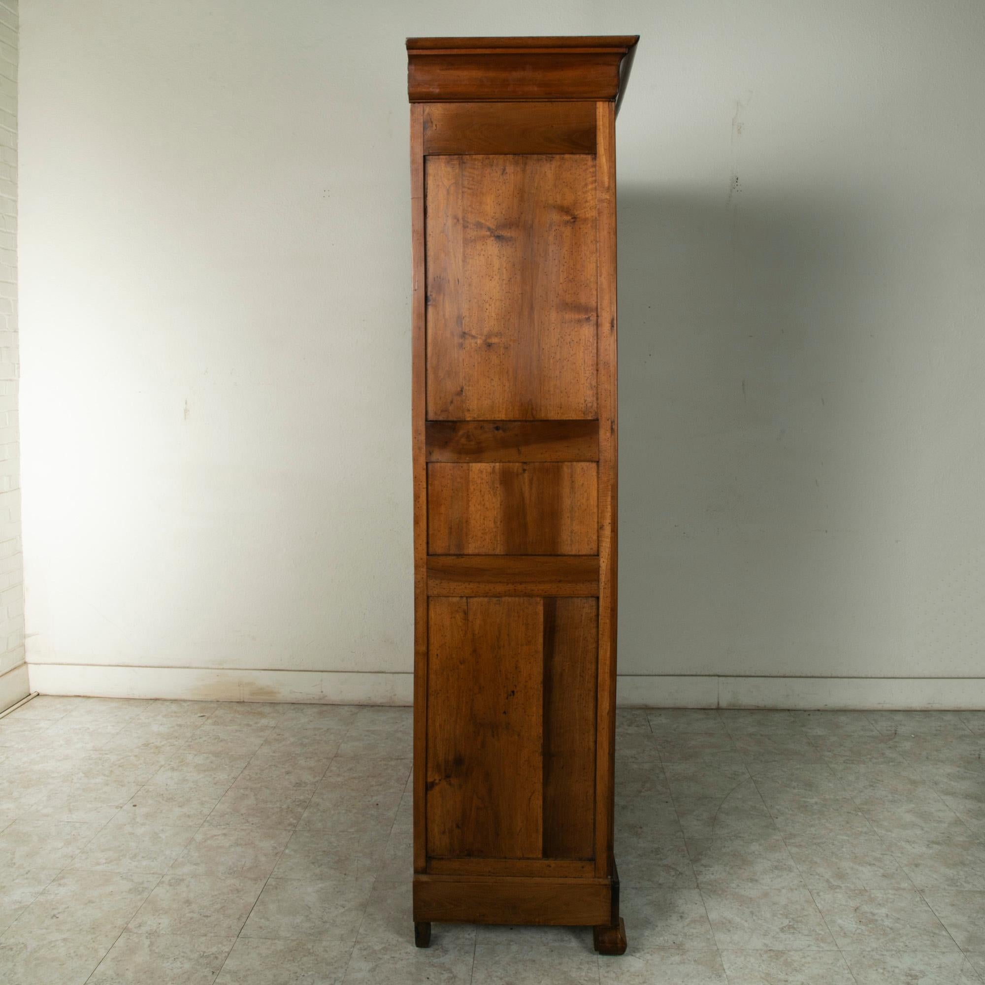 19th Century French Louis Philippe Period Walnut Armoire In Good Condition In Fayetteville, AR
