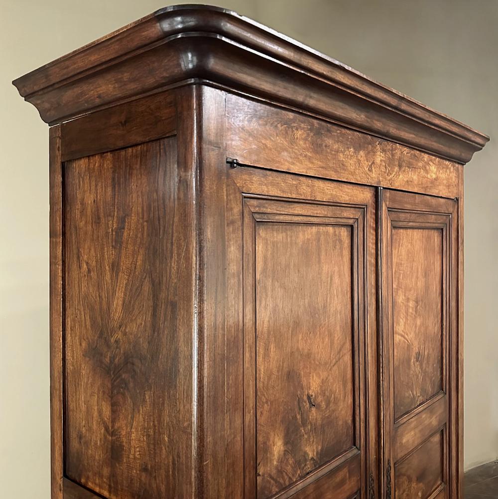 19th Century French Louis Philippe Period Walnut Armoire For Sale 10