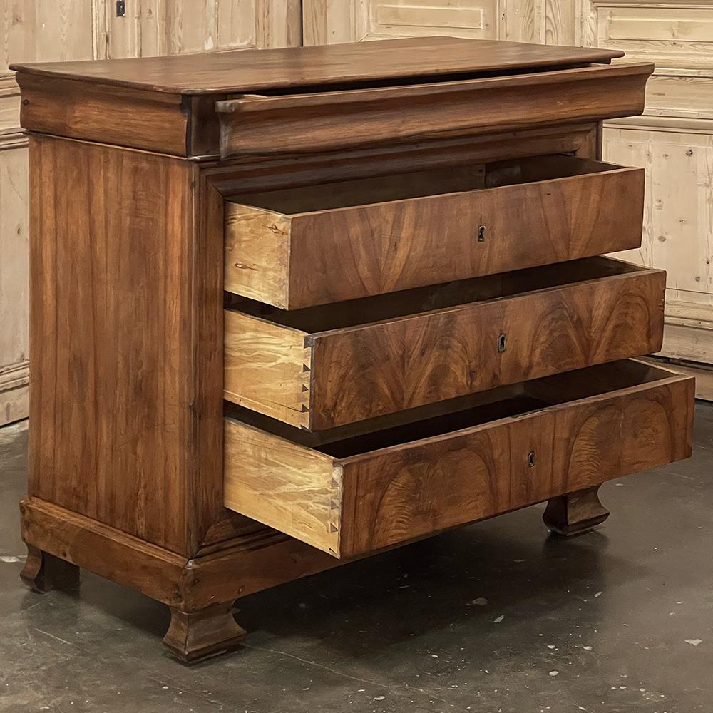19th Century French Louis Philippe Period Walnut Commode For Sale 1