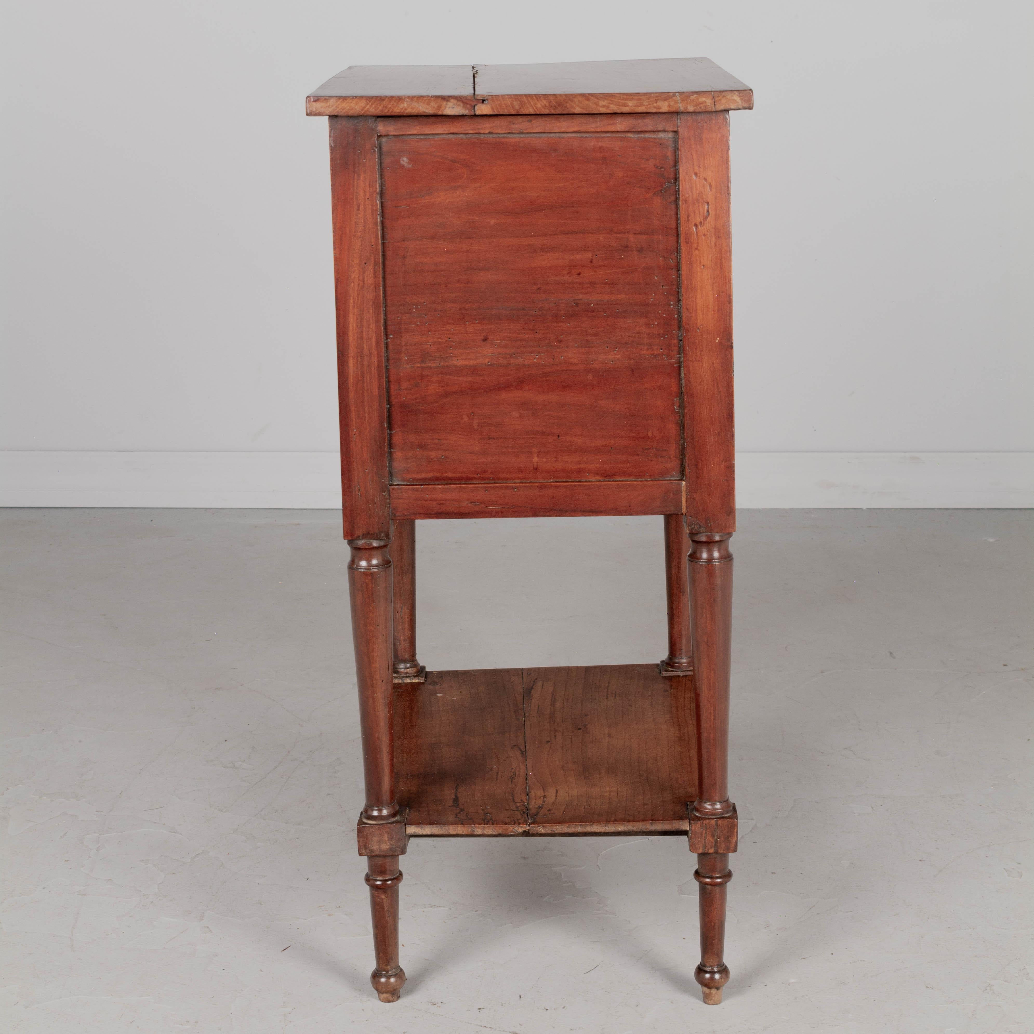 19th Century French Louis Philippe Side Table For Sale 1