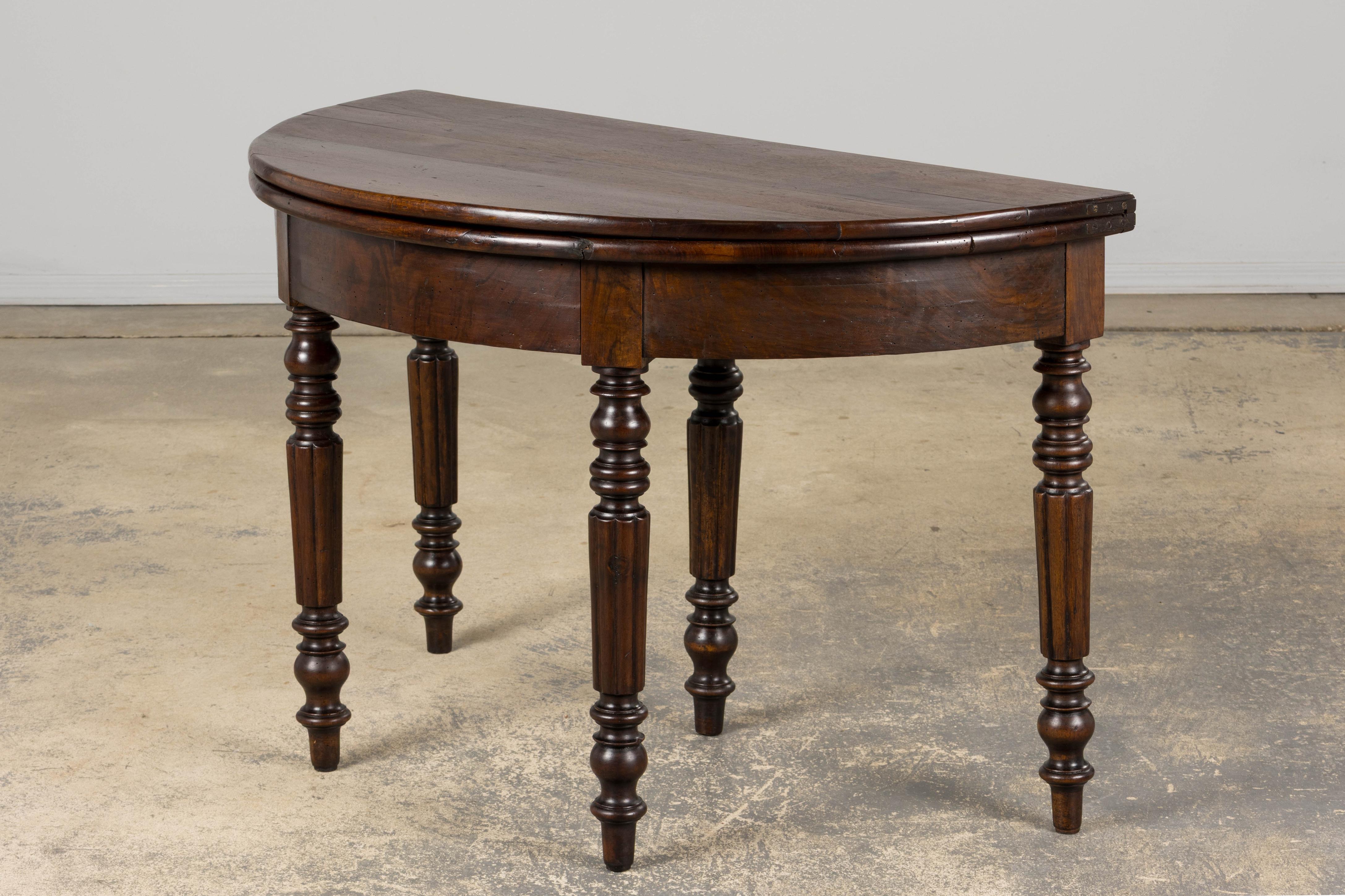 Console pliante en noyer de style Louis Philippe, 19e siècle, France en vente 2