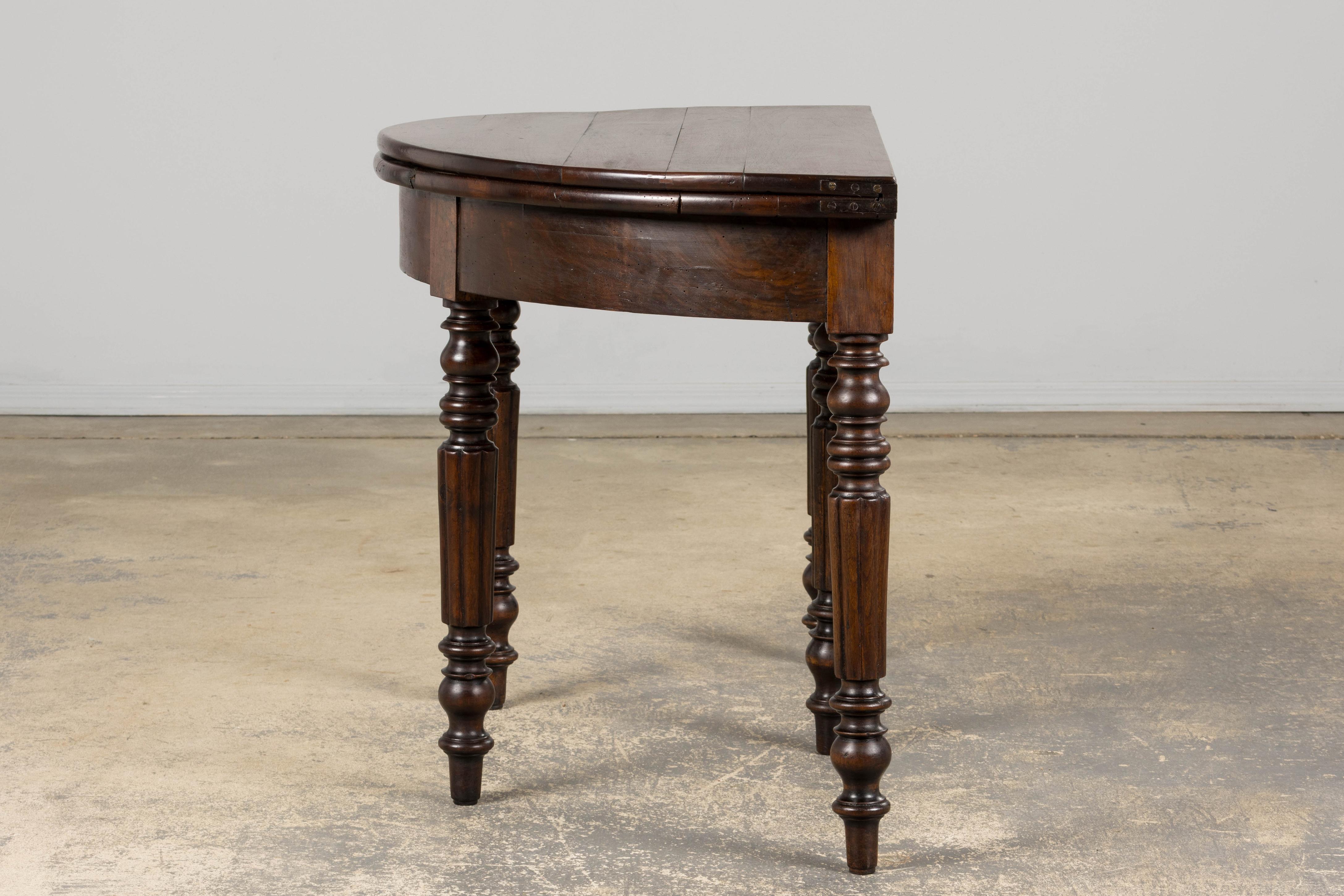 Console pliante en noyer de style Louis Philippe, 19e siècle, France en vente 5