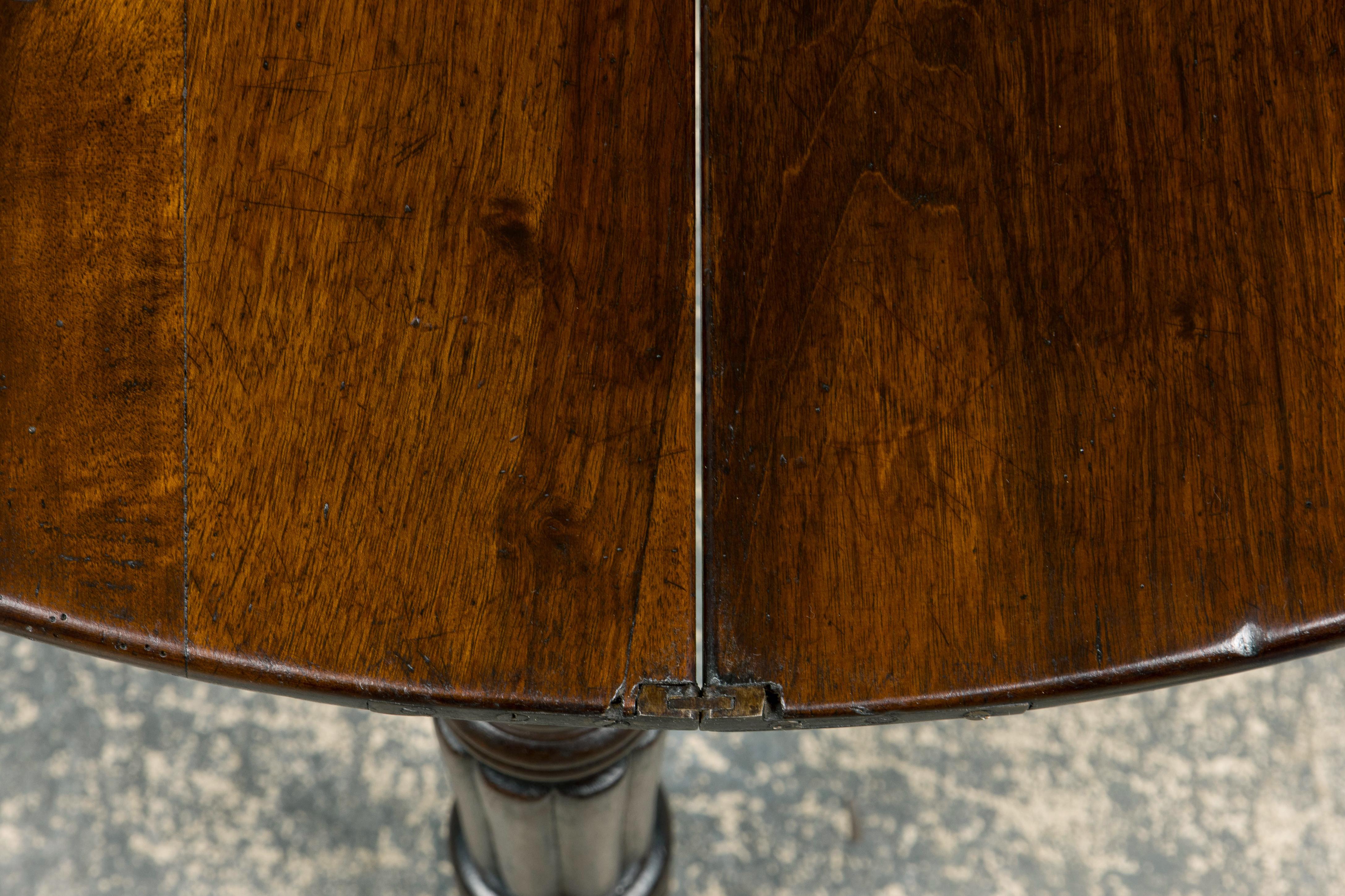 Console pliante en noyer de style Louis Philippe, 19e siècle, France en vente 11