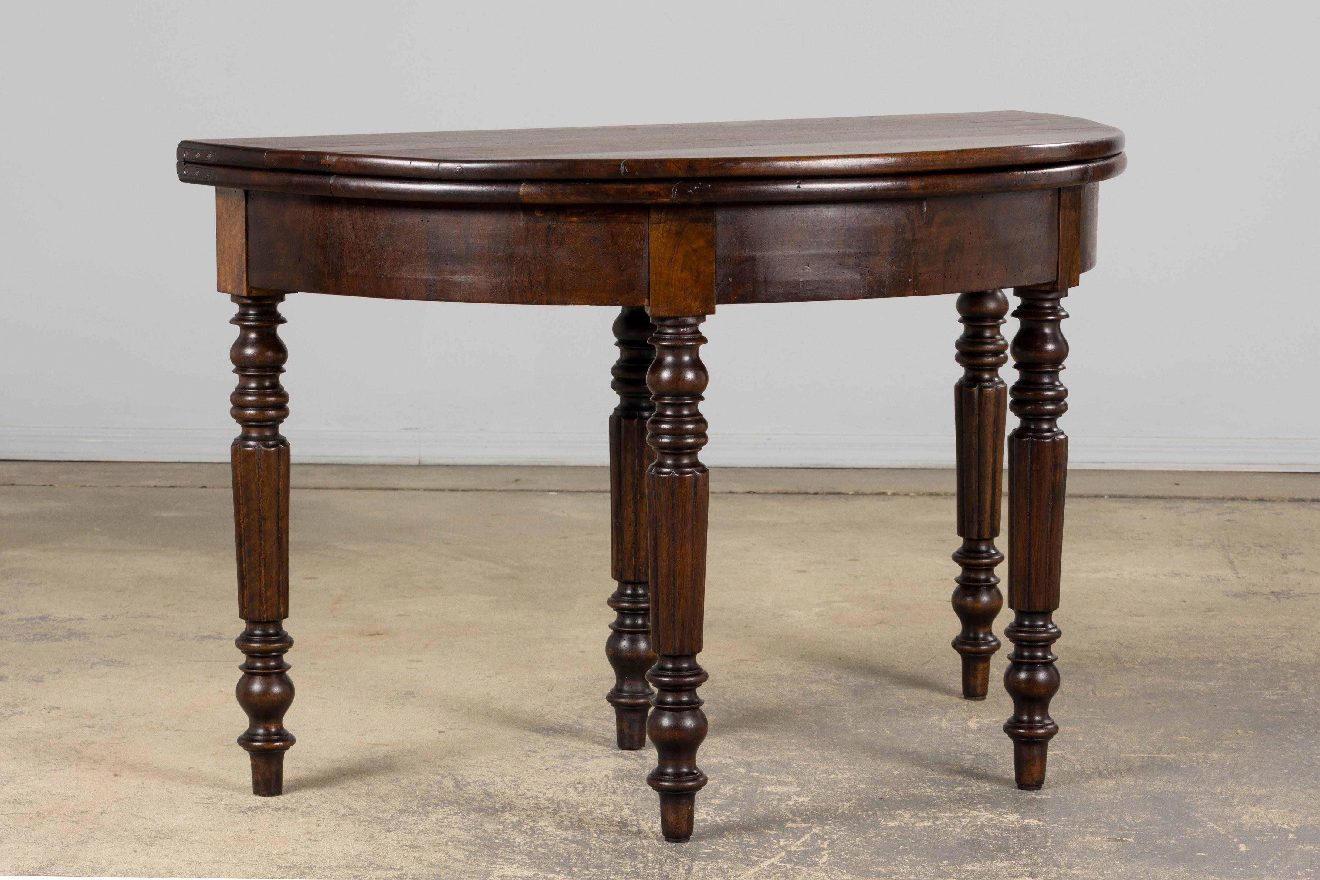 Console pliante en noyer de style Louis Philippe, 19e siècle, France Bon état - En vente à Astoria, NY