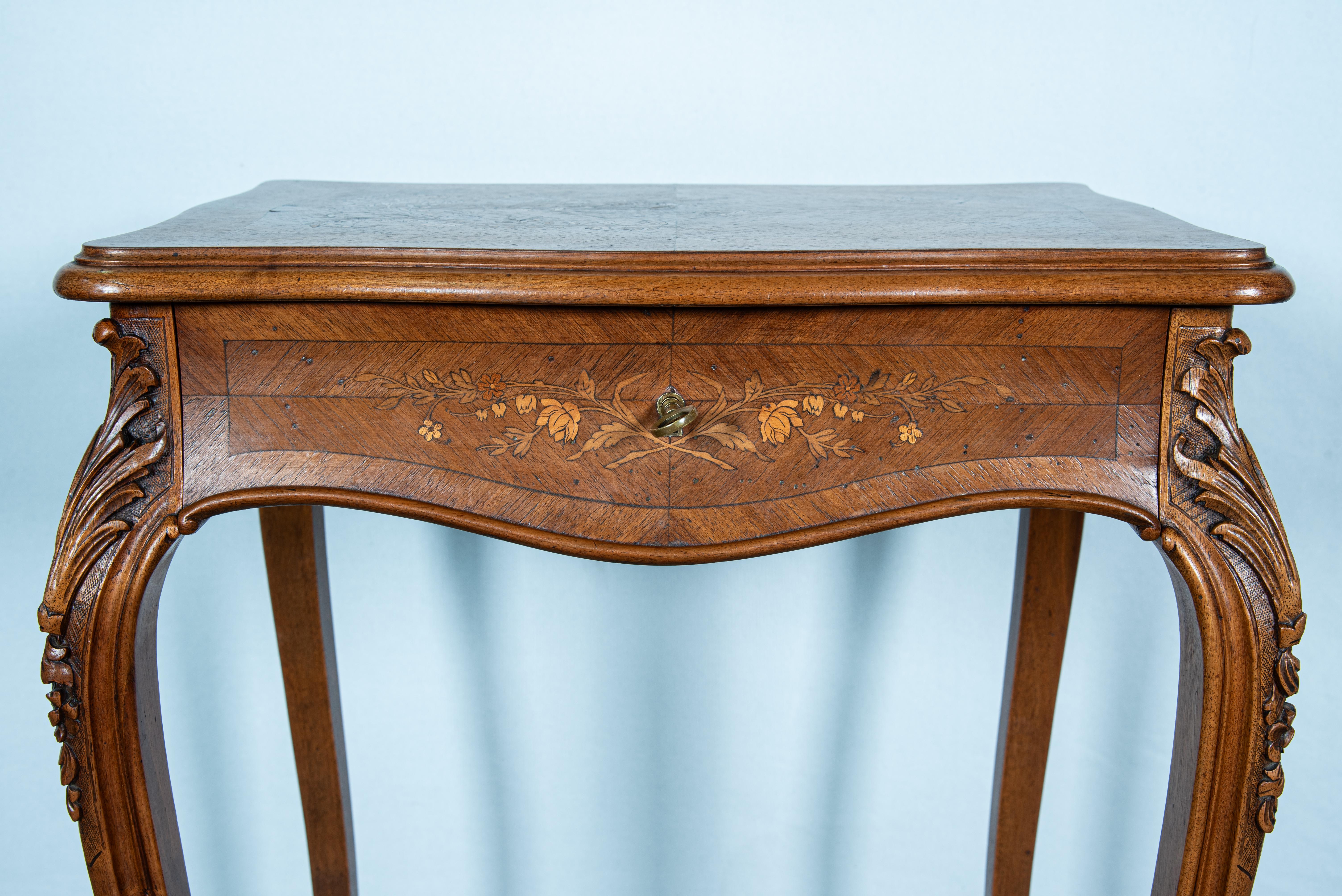 19th Century French Louis Philippe Travailleuse or Vanity For Sale 4