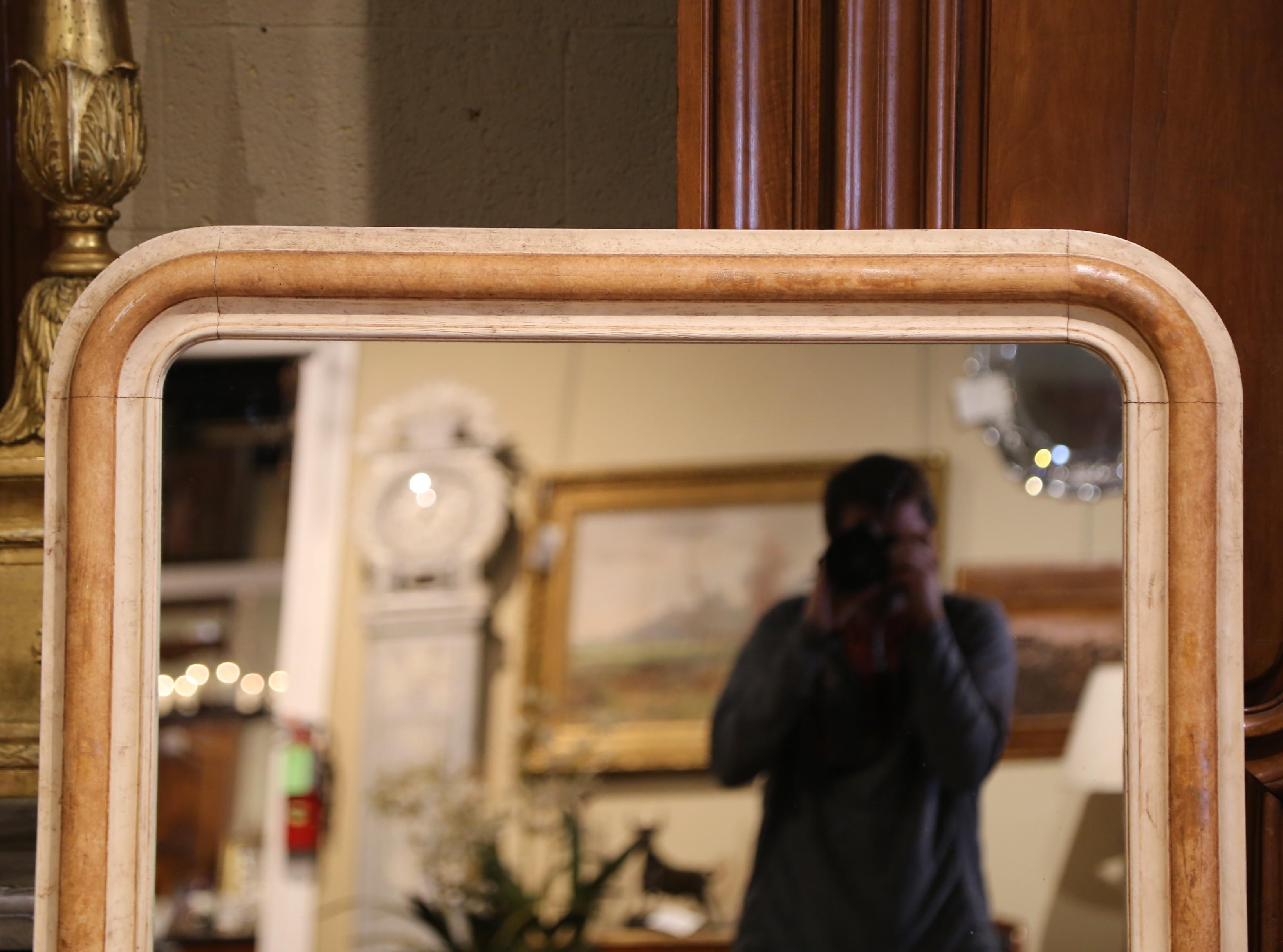 Louis-Philippe Miroir mural Louis Philippe du 19ème siècle peint en deux tons en vente