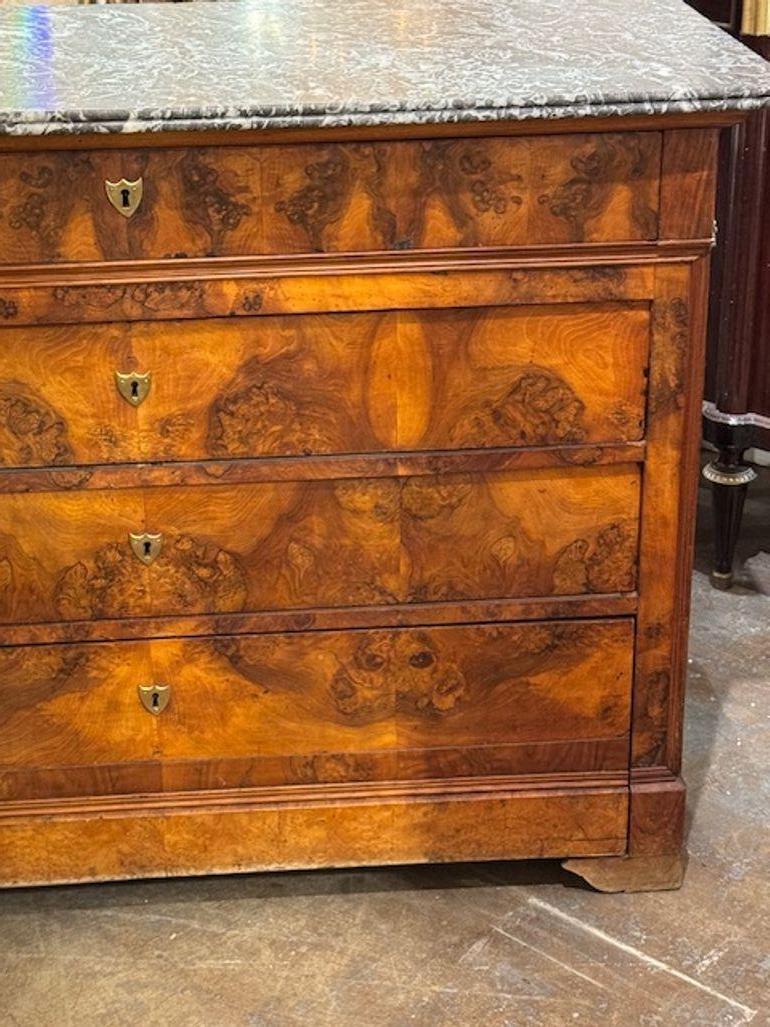 Luigi Filippo Commode francese del XIX secolo in noce Louis Philippe con piano in marmo in vendita