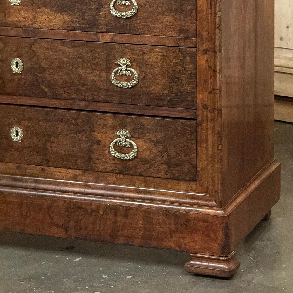 19th Century French Louis Philippe Walnut Marble Top Commode For Sale 4