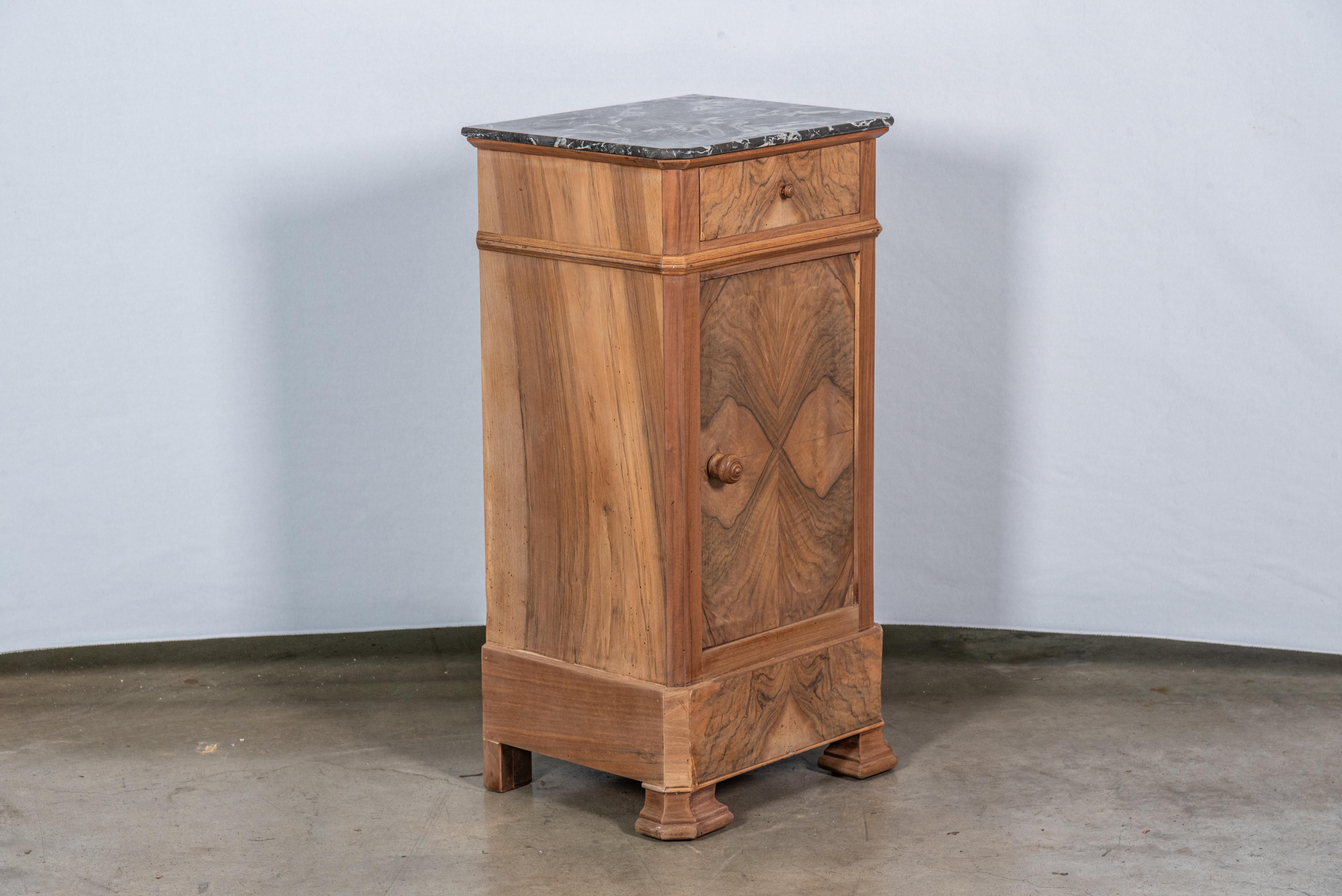 19th Century French Louis Philippe Walnut Nightstand For Sale 1