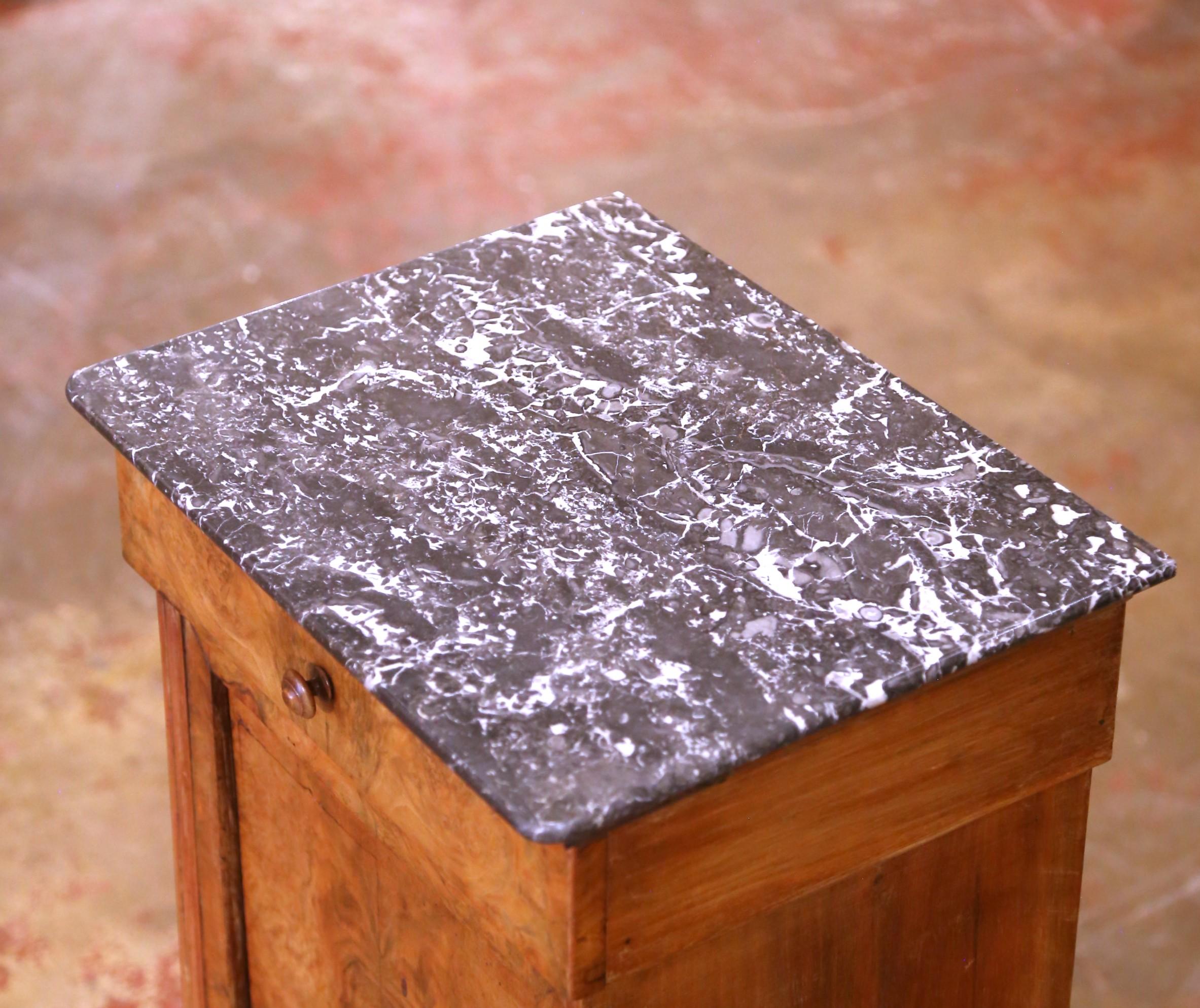 Hand-Carved 19th Century French Louis Philippe Walnut Nightstand with Black Marble Top For Sale