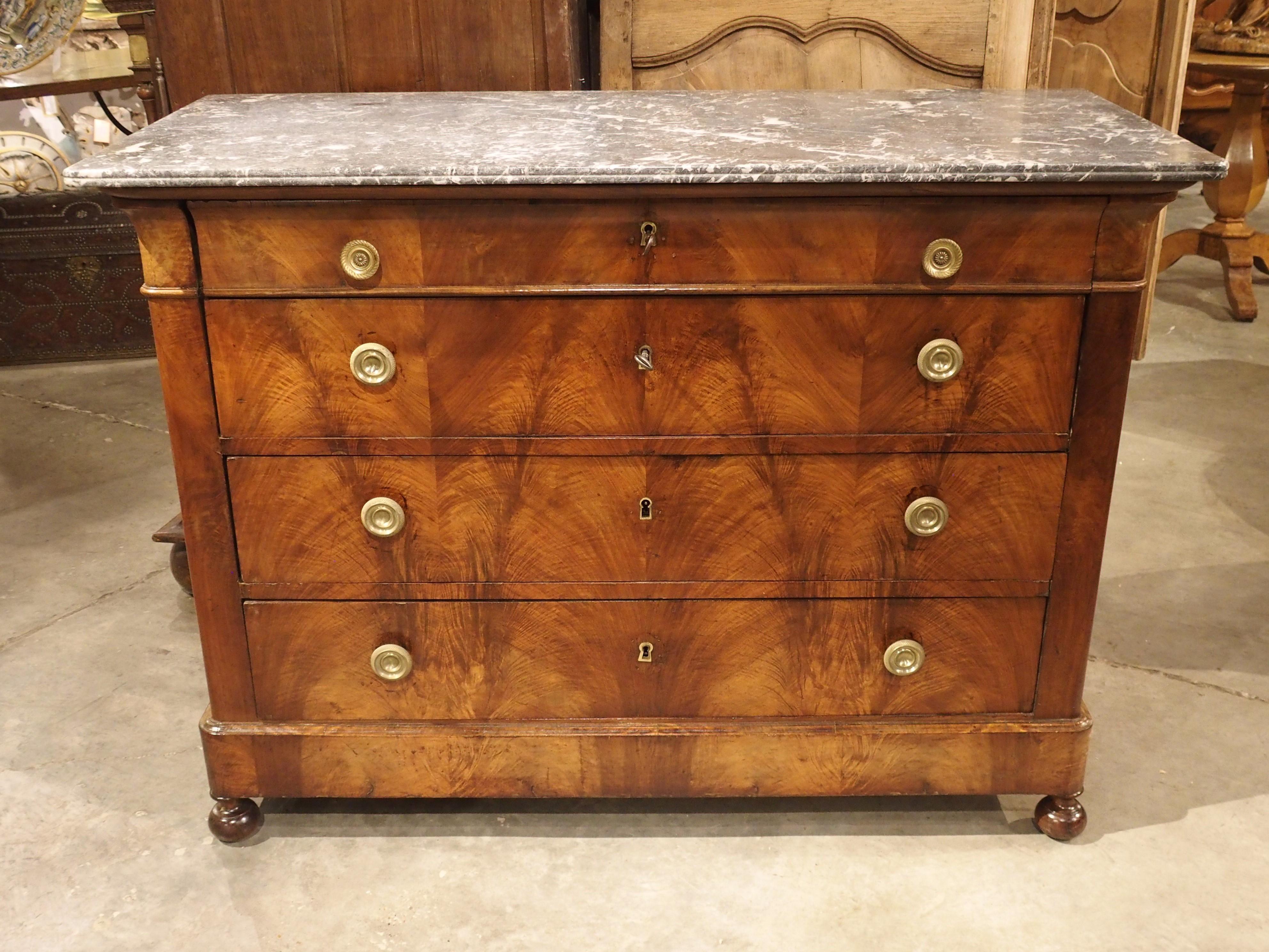 19th Century French Louis Philippe Walnut Wood Commode with Marble Top In Good Condition In Dallas, TX