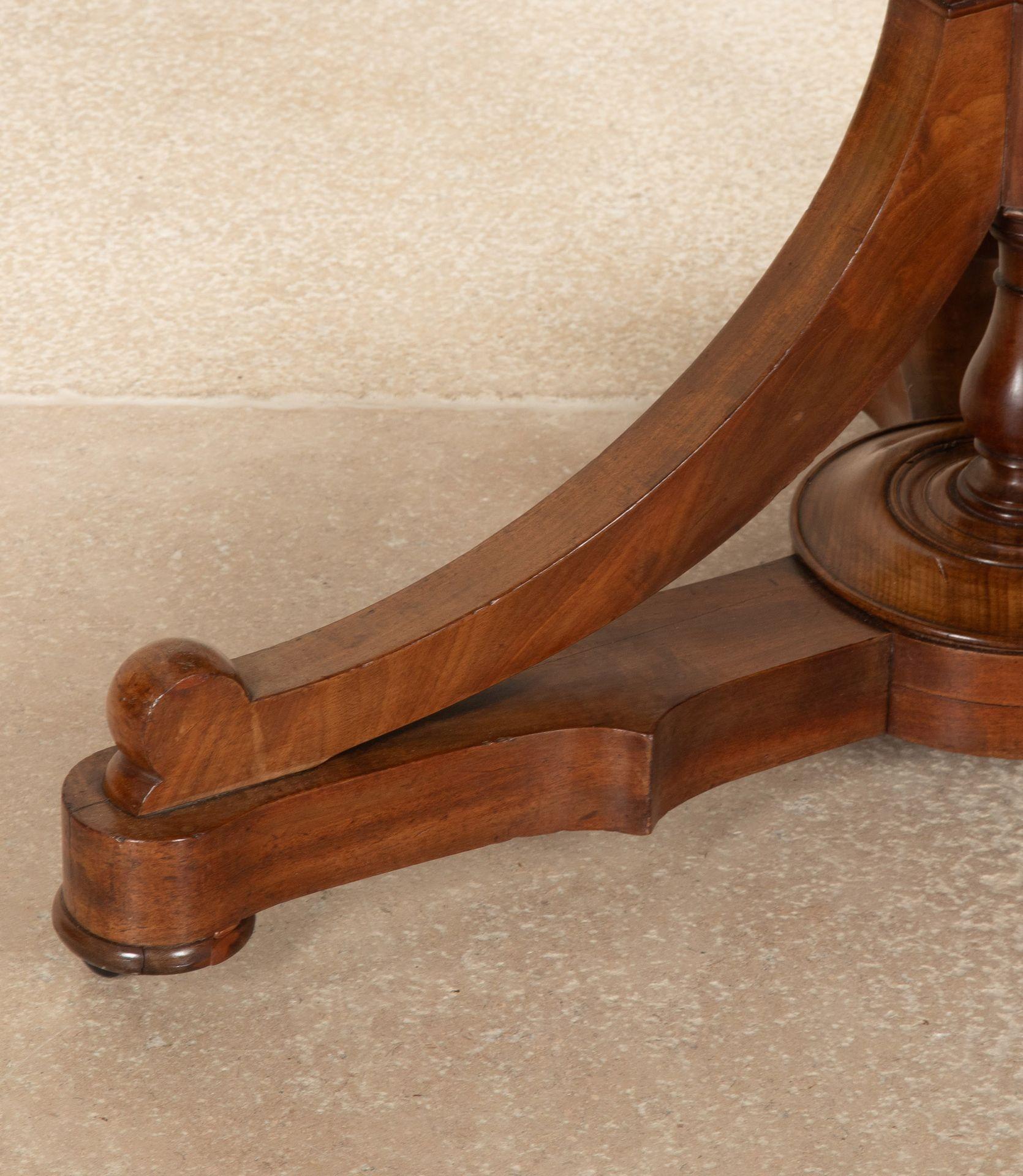 19th Century French Louis Philippe X Frame Mahogany Gueridon For Sale 6