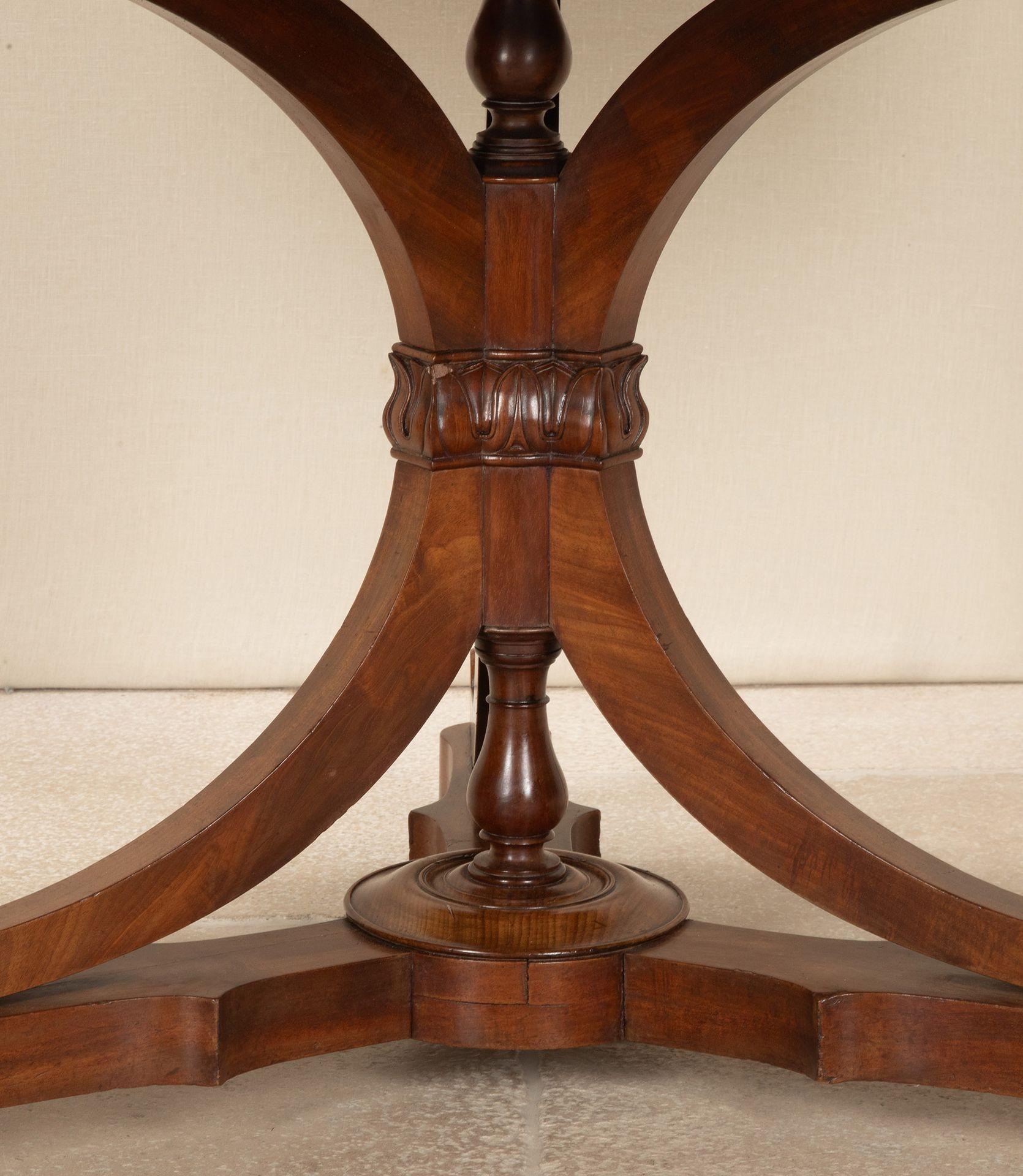 19th Century French Louis Philippe X Frame Mahogany Gueridon For Sale 4