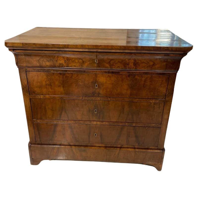 19th Century French Louis Philippe Walnut Commode For Sale at 1stDibs