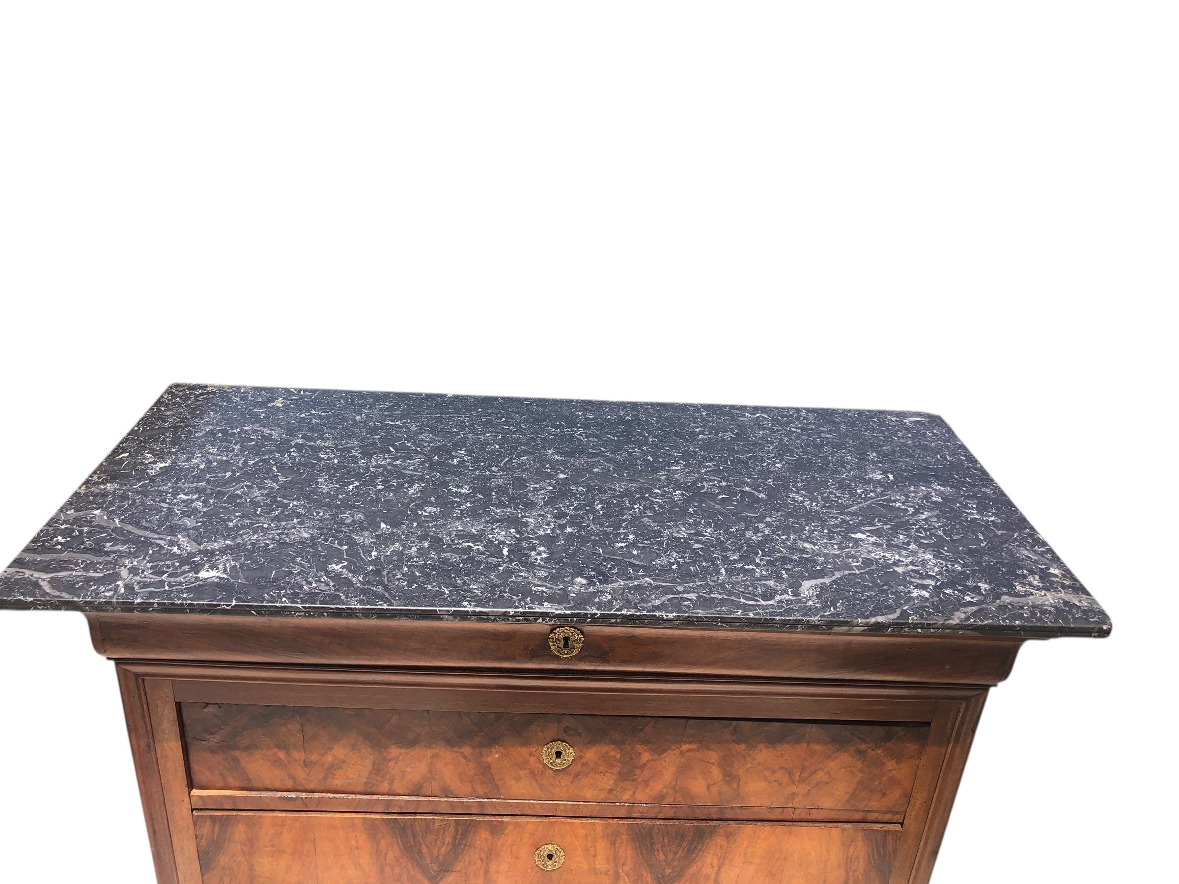 19th Century French Louis Phillipe Walnut Marble Top Commode Chest of Drawers For Sale 4
