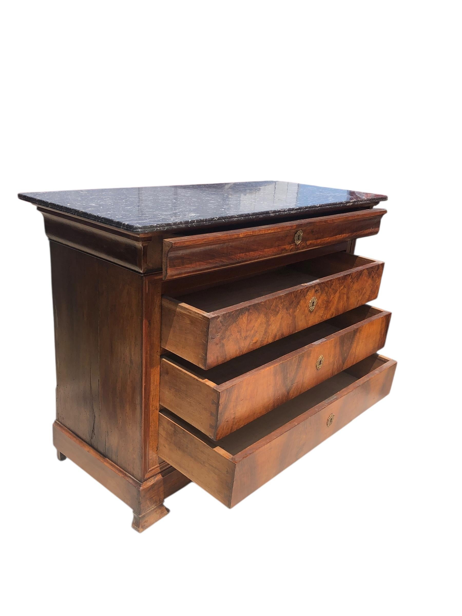 19th Century French Louis Phillipe Walnut Marble Top Commode Chest of Drawers In Good Condition For Sale In Chapel Hill, NC