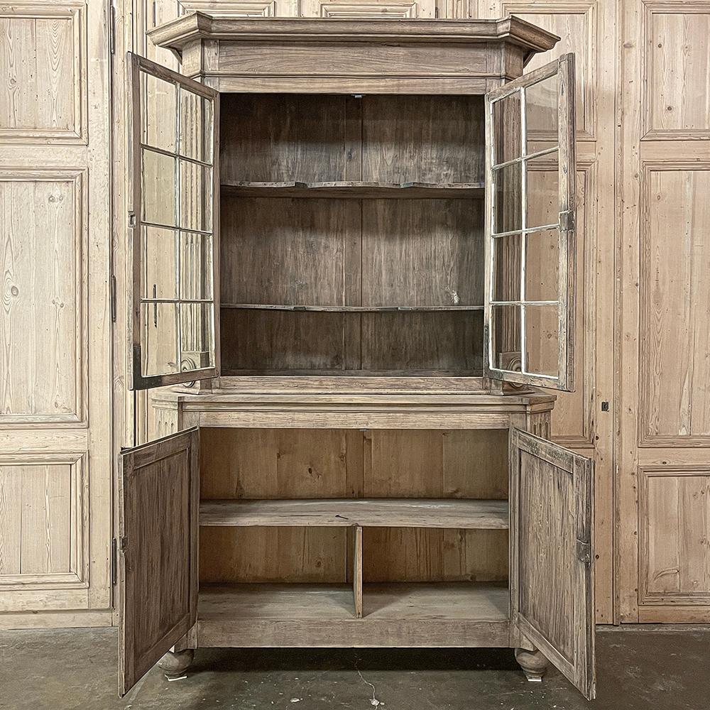 Glass 19th Century French Louis XIII Bookcase in Stripped Oak For Sale