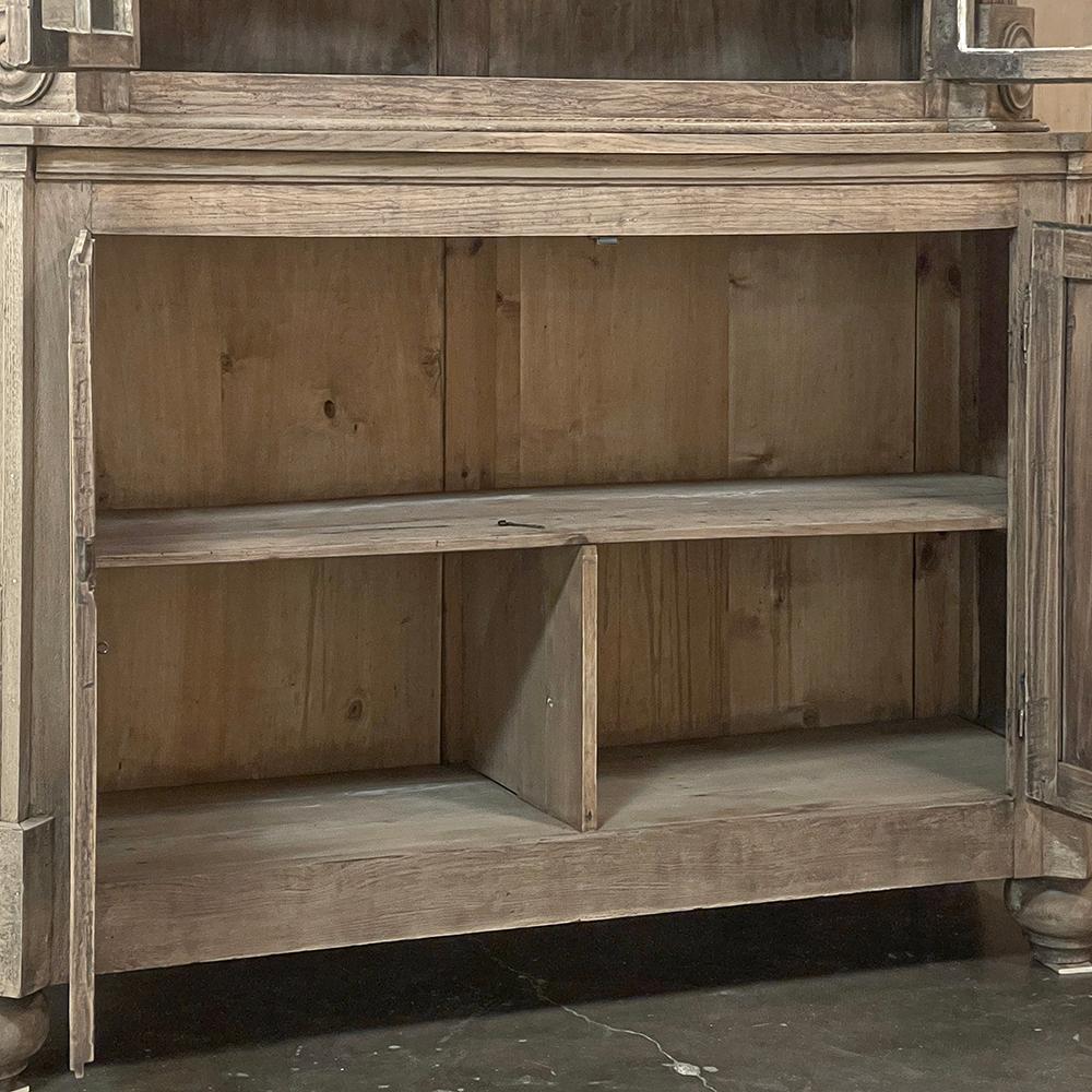 19th Century French Louis XIII Bookcase in Stripped Oak For Sale 3