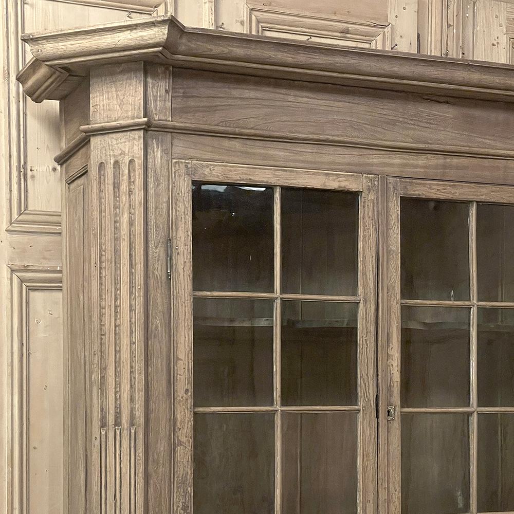 Französisches Louis XIII-Bücherregal des 19. Jahrhunderts aus gestreifter Eiche im Angebot 3