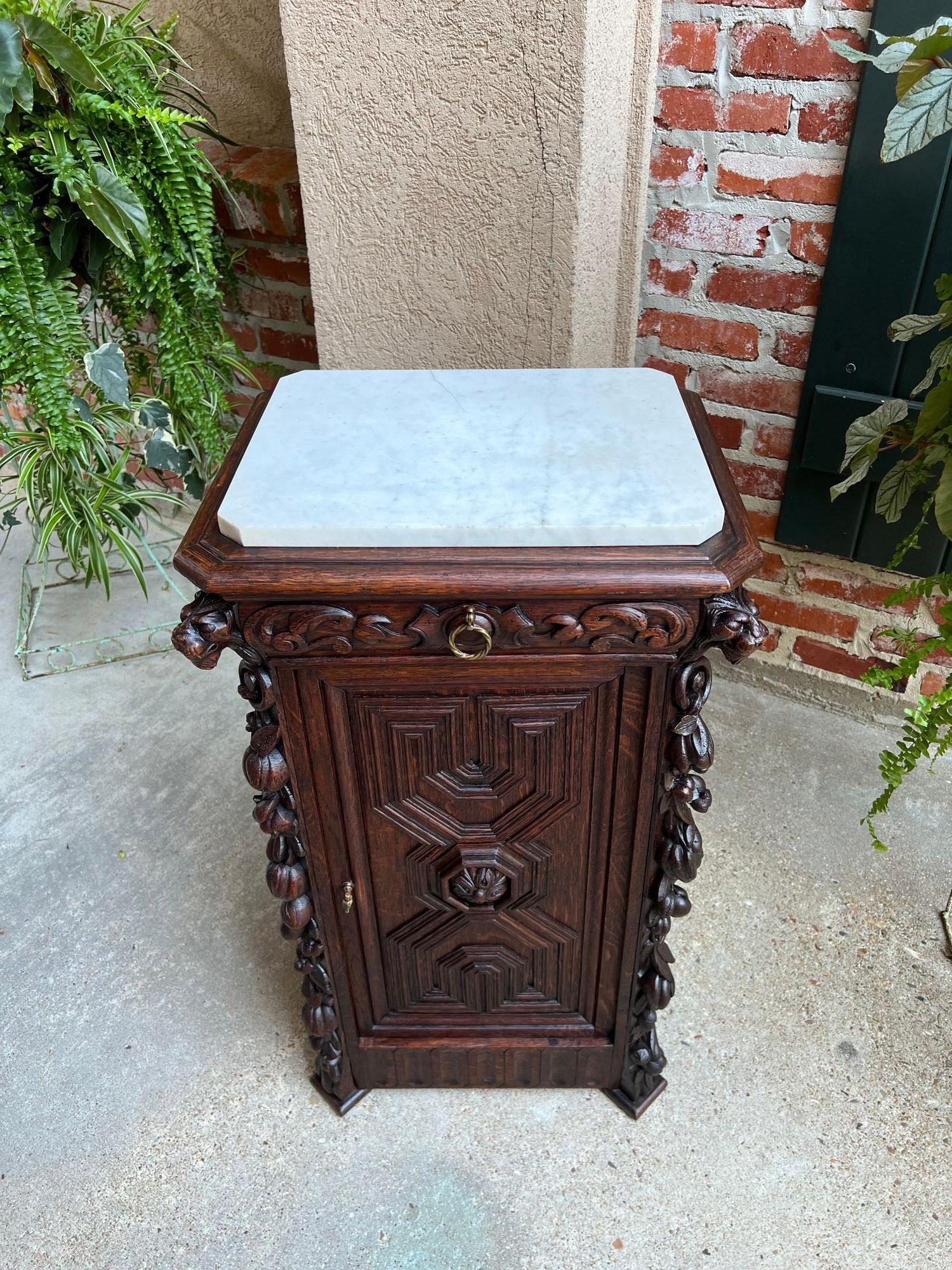 Antique French Louis XIII Cabinet Pedestal Table White Marble Carved Oak c1890 For Sale 10