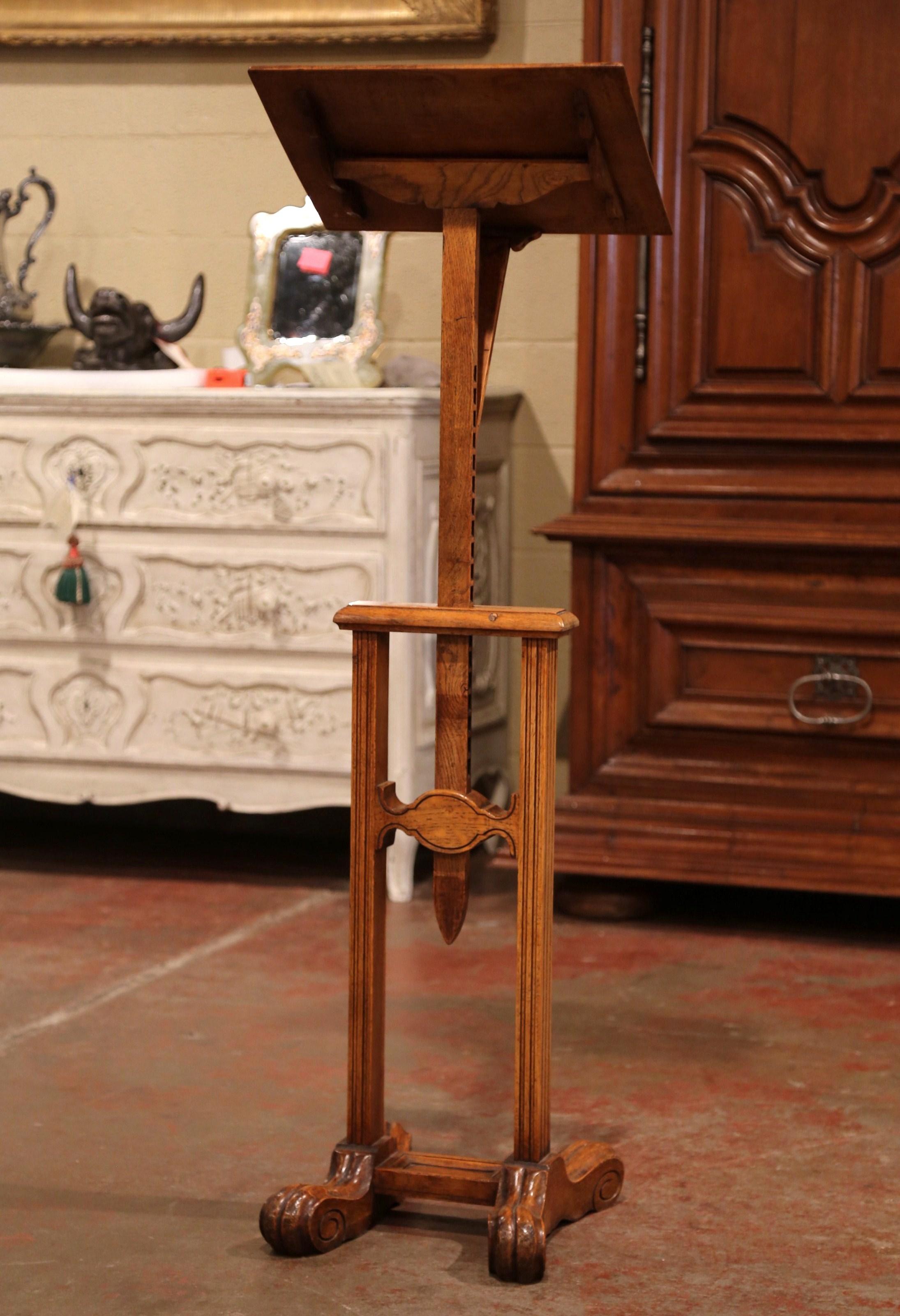 19th Century French Louis XIII Carved Oak Adjustable Lectern Book Stand  In Excellent Condition In Dallas, TX