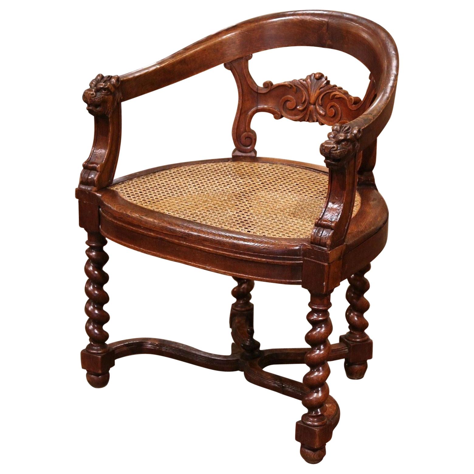 Fauteuil de bureau en chêne sculpté, torsade d'orge et cannage du XIXe siècle de style Louis XIII français en vente